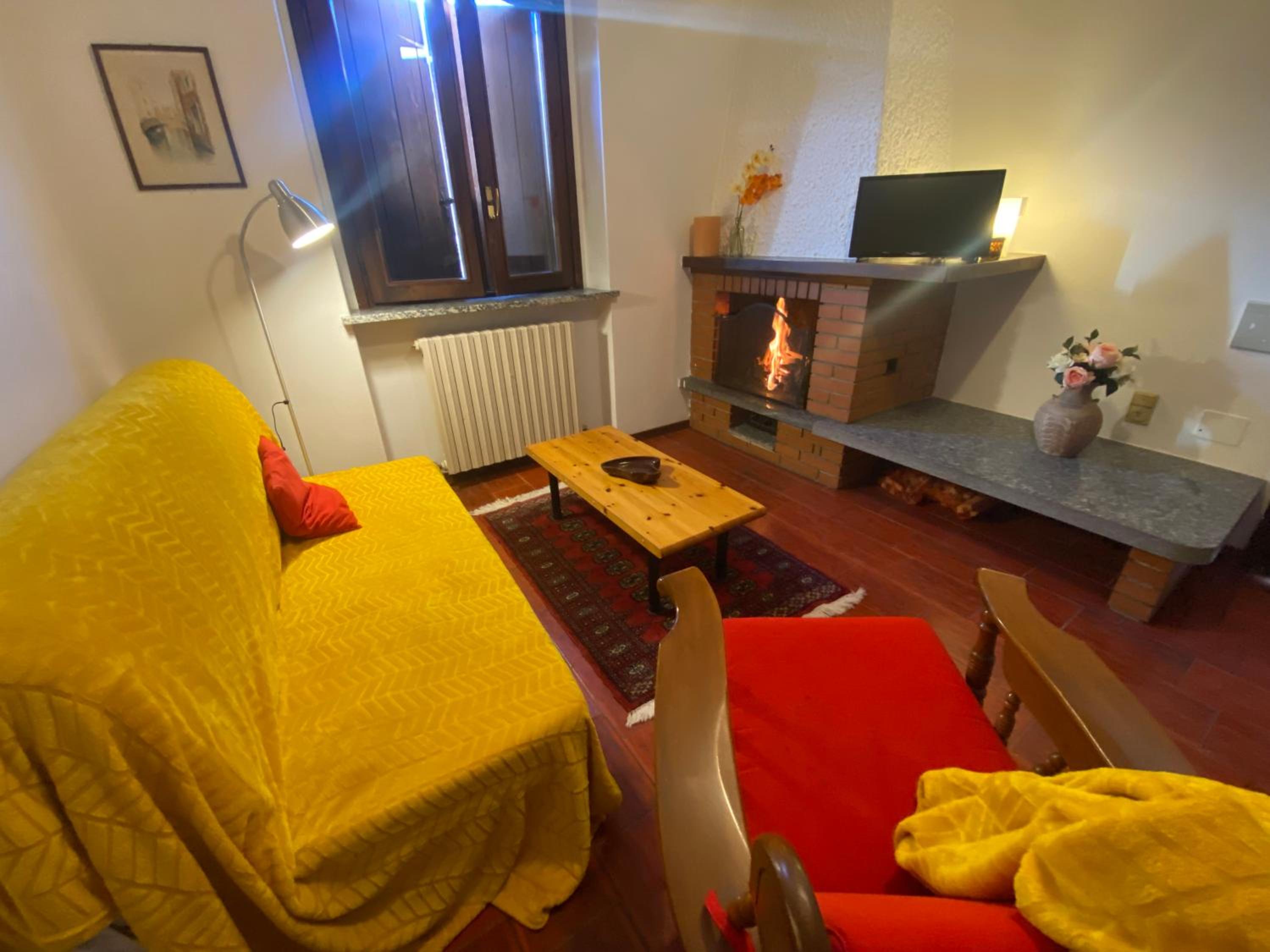 One-Bedroom Apartment photo 3