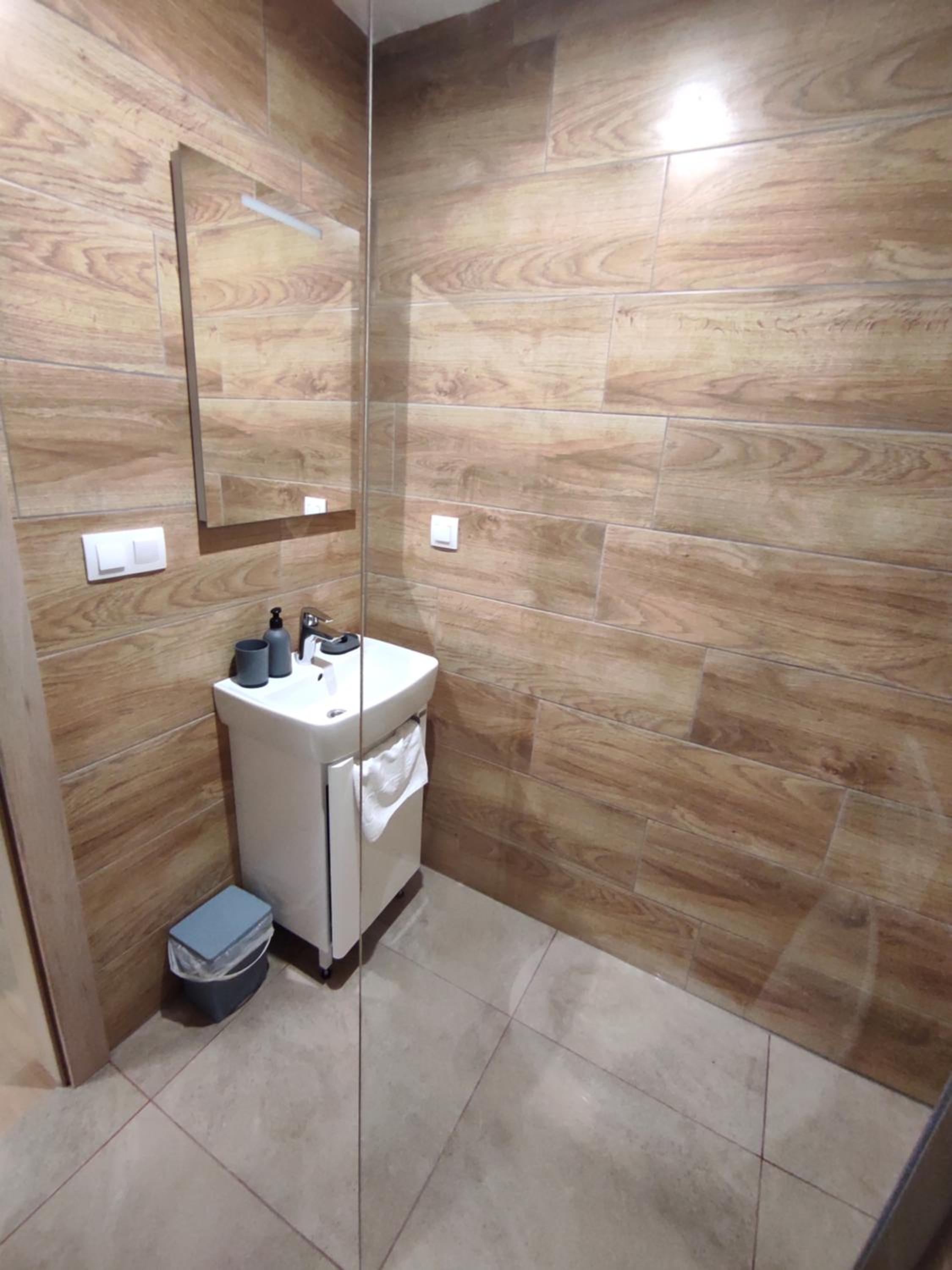 Double or Twin Room - Photo 4