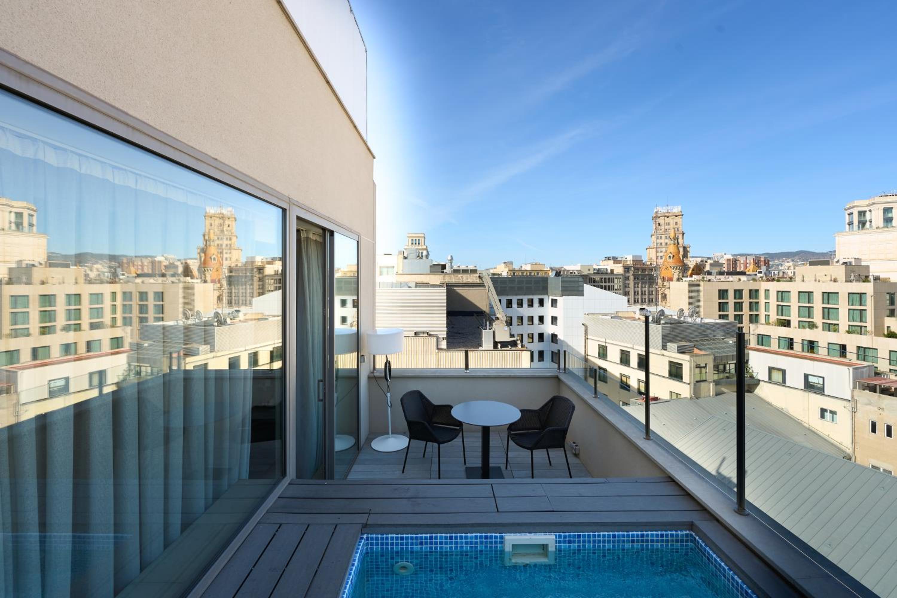 Junior Suite with Private Pool photo 3