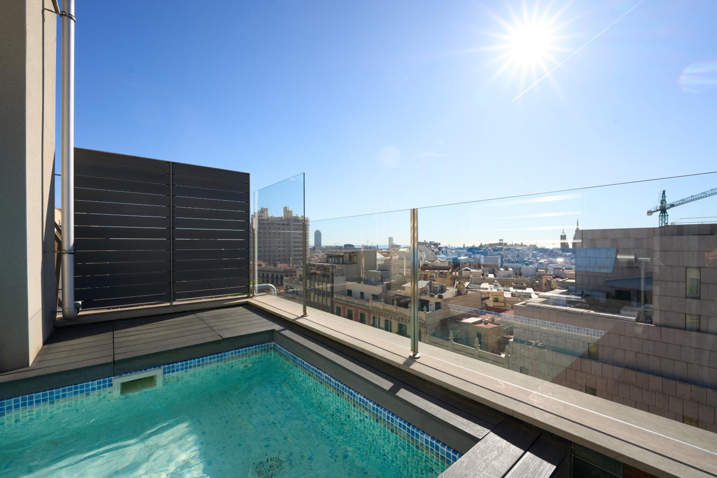 Suite with Private Pool photo 3