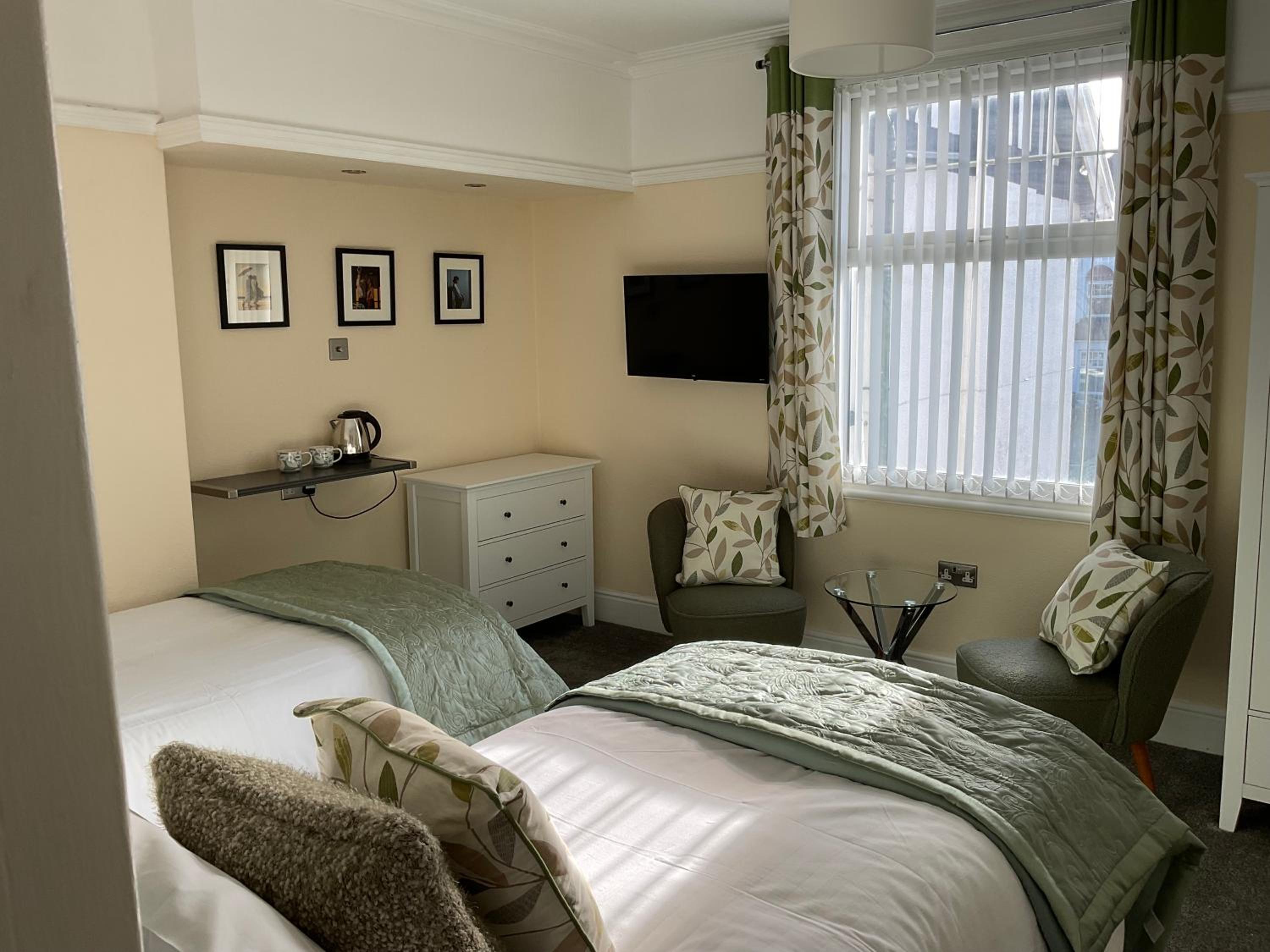 Twin Room with Garden View photo 2