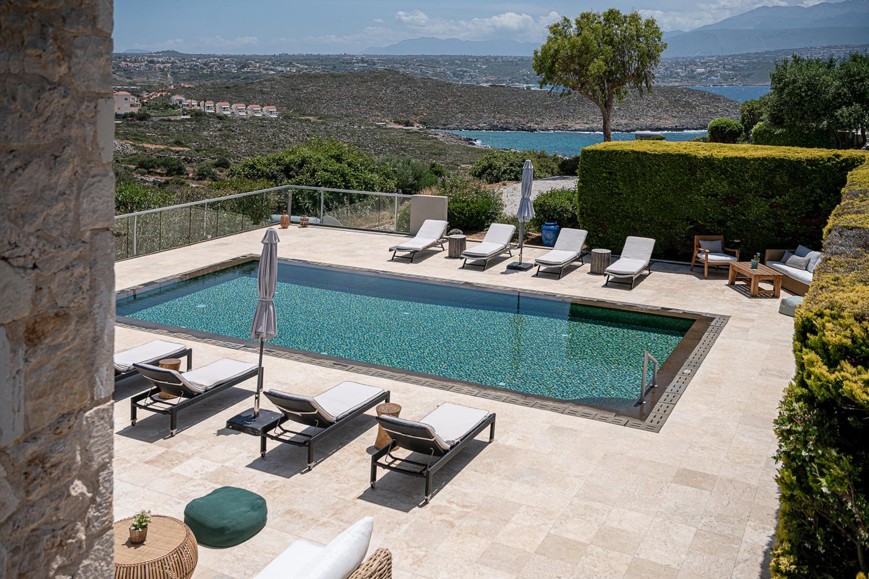 Villa photo 2