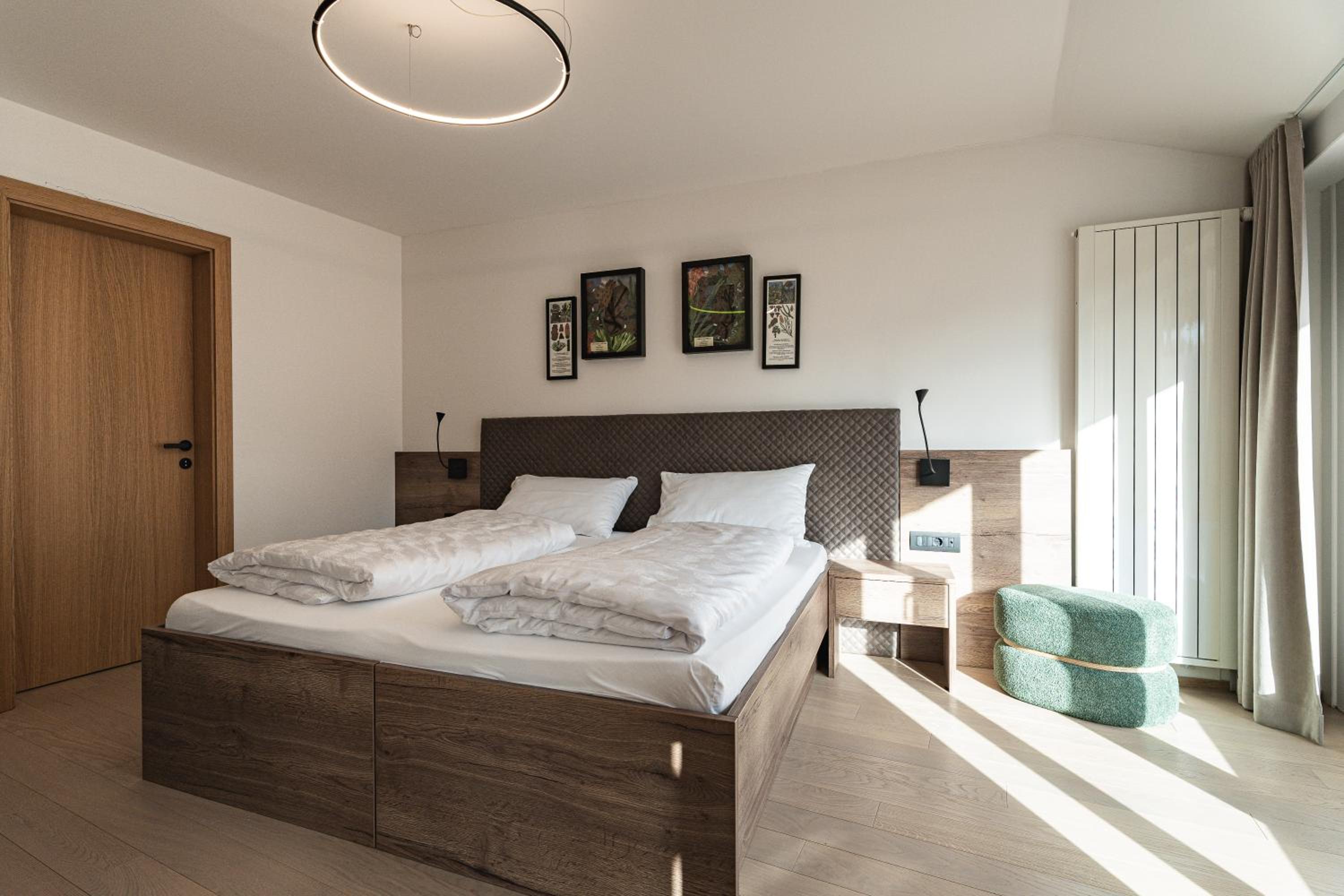 One-Bedroom Apartment with Balcony