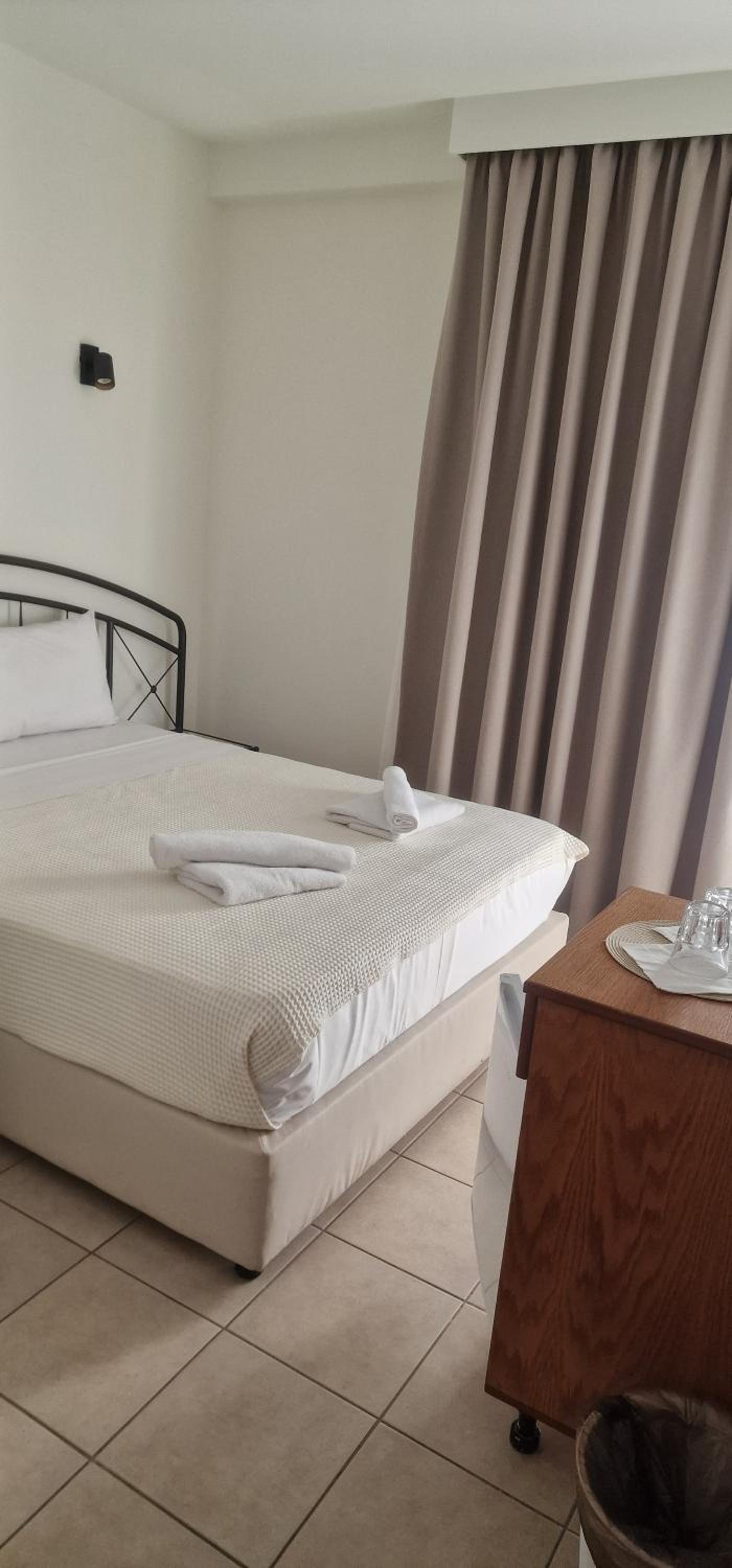 Small Double Room - Photo 1