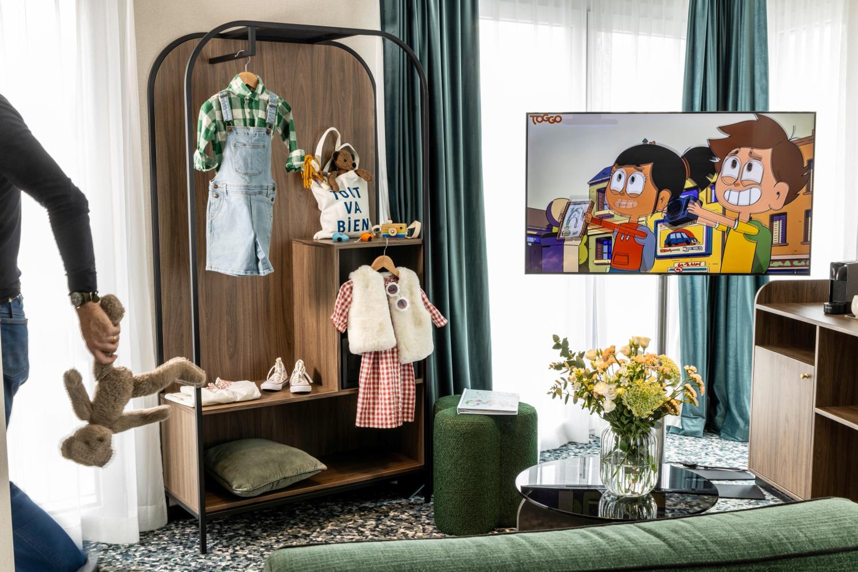 Family Junior Suite - Photo 6