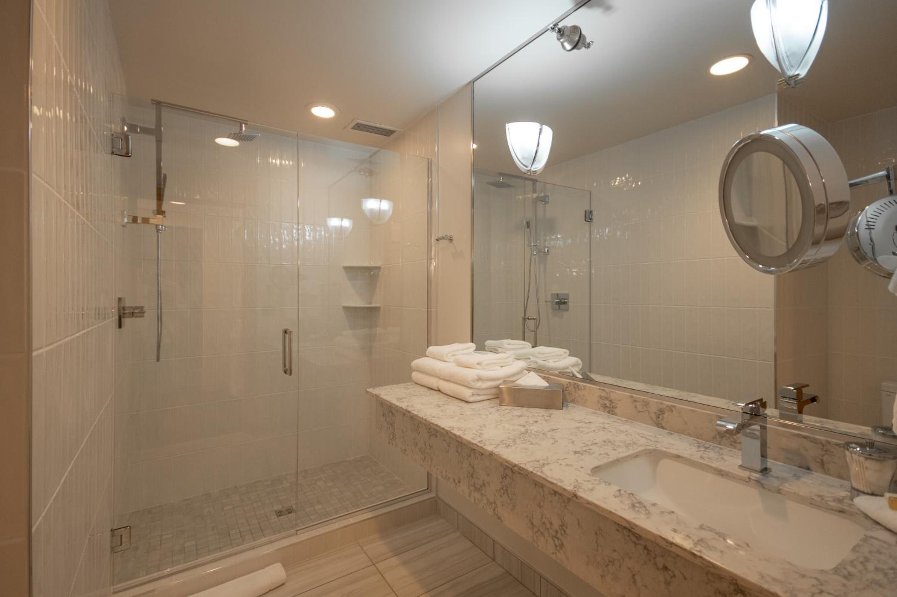 King Suite photo 2