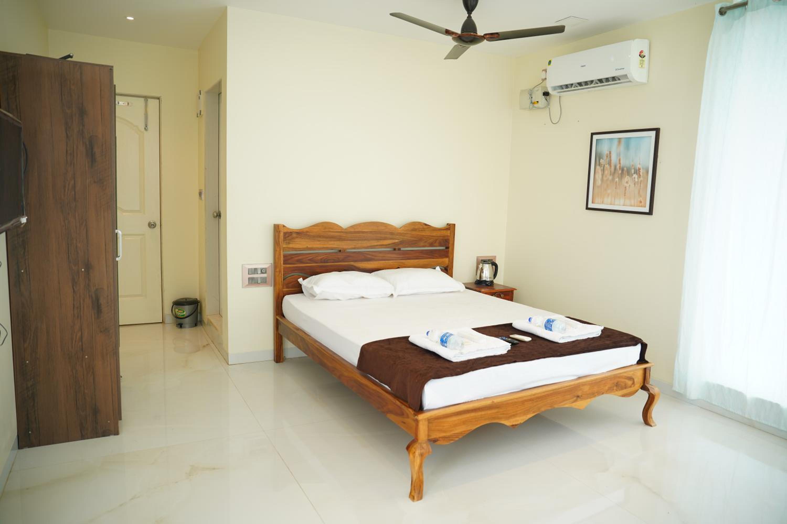 One-Bedroom House photo 2
