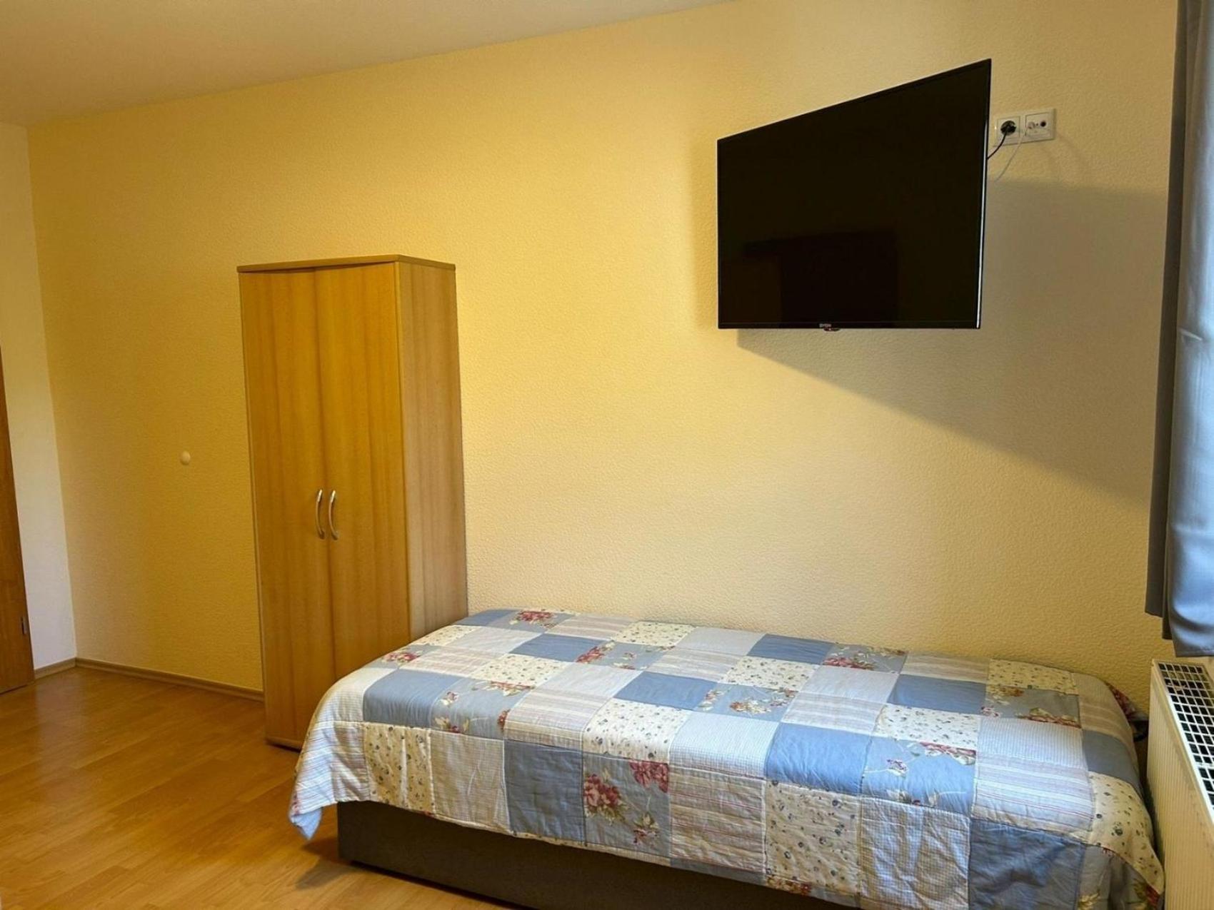 Apartment photo 2