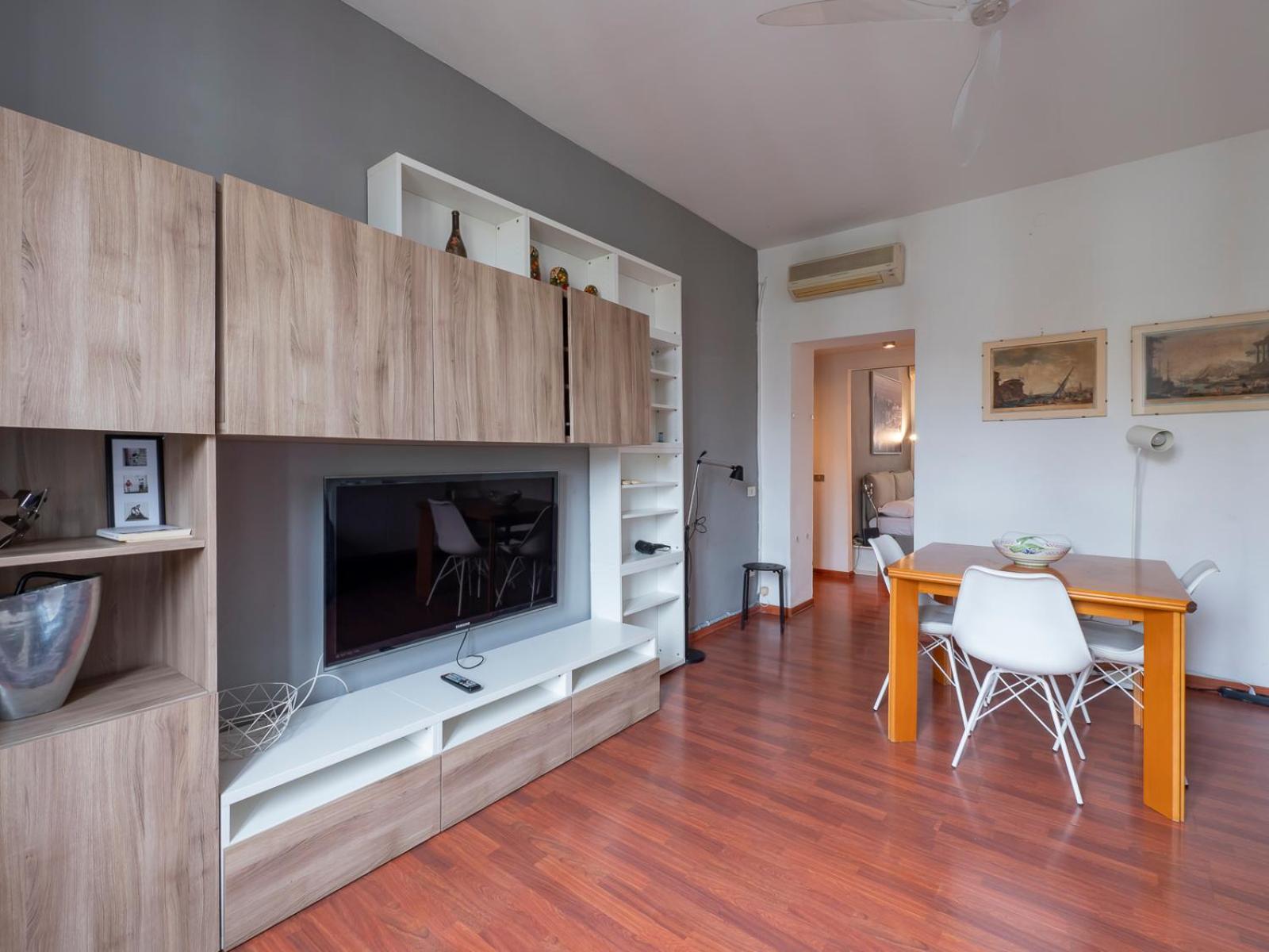 One-Bedroom Apartment