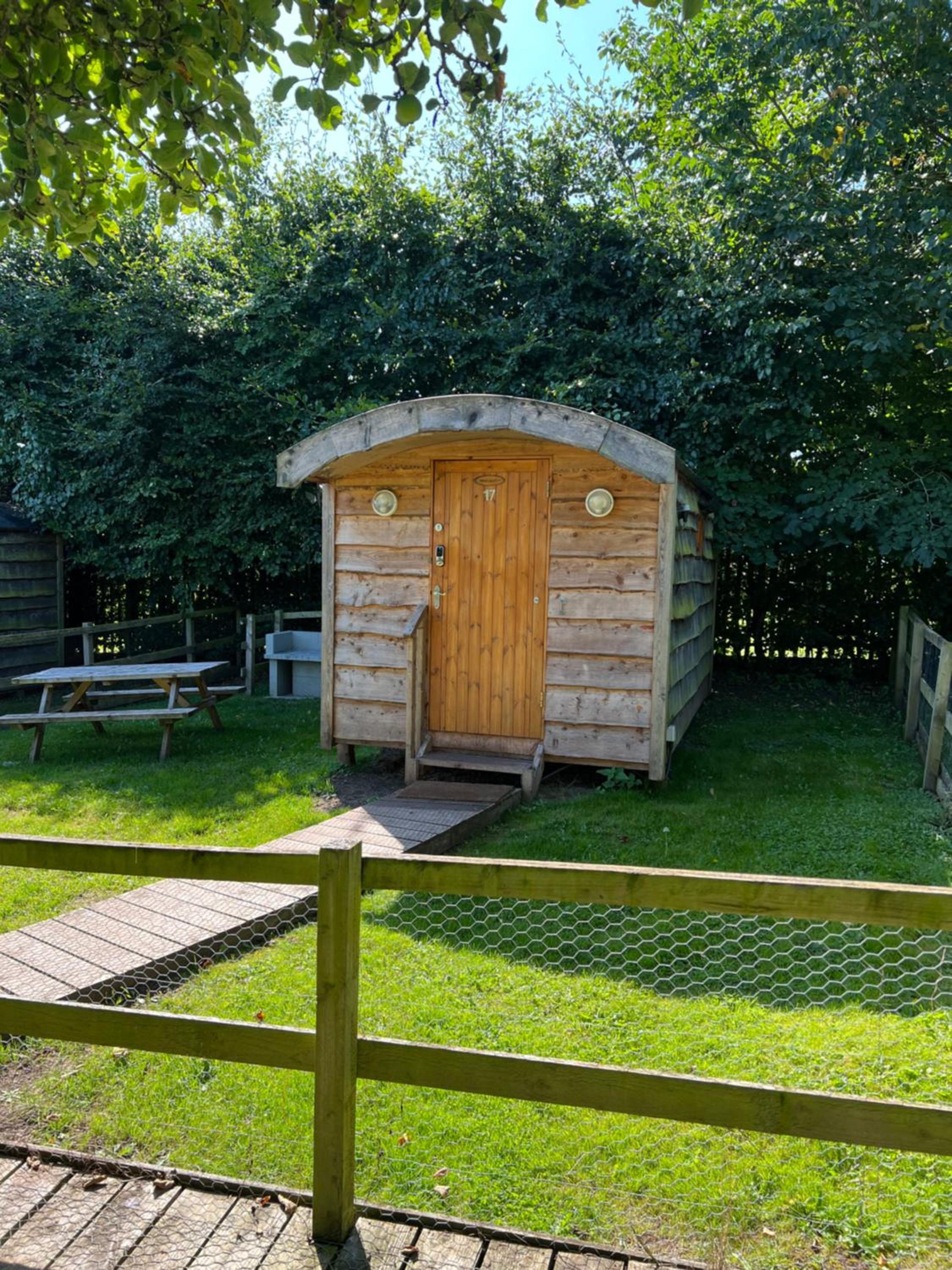 Sweet Alford Camping Pod photo 3