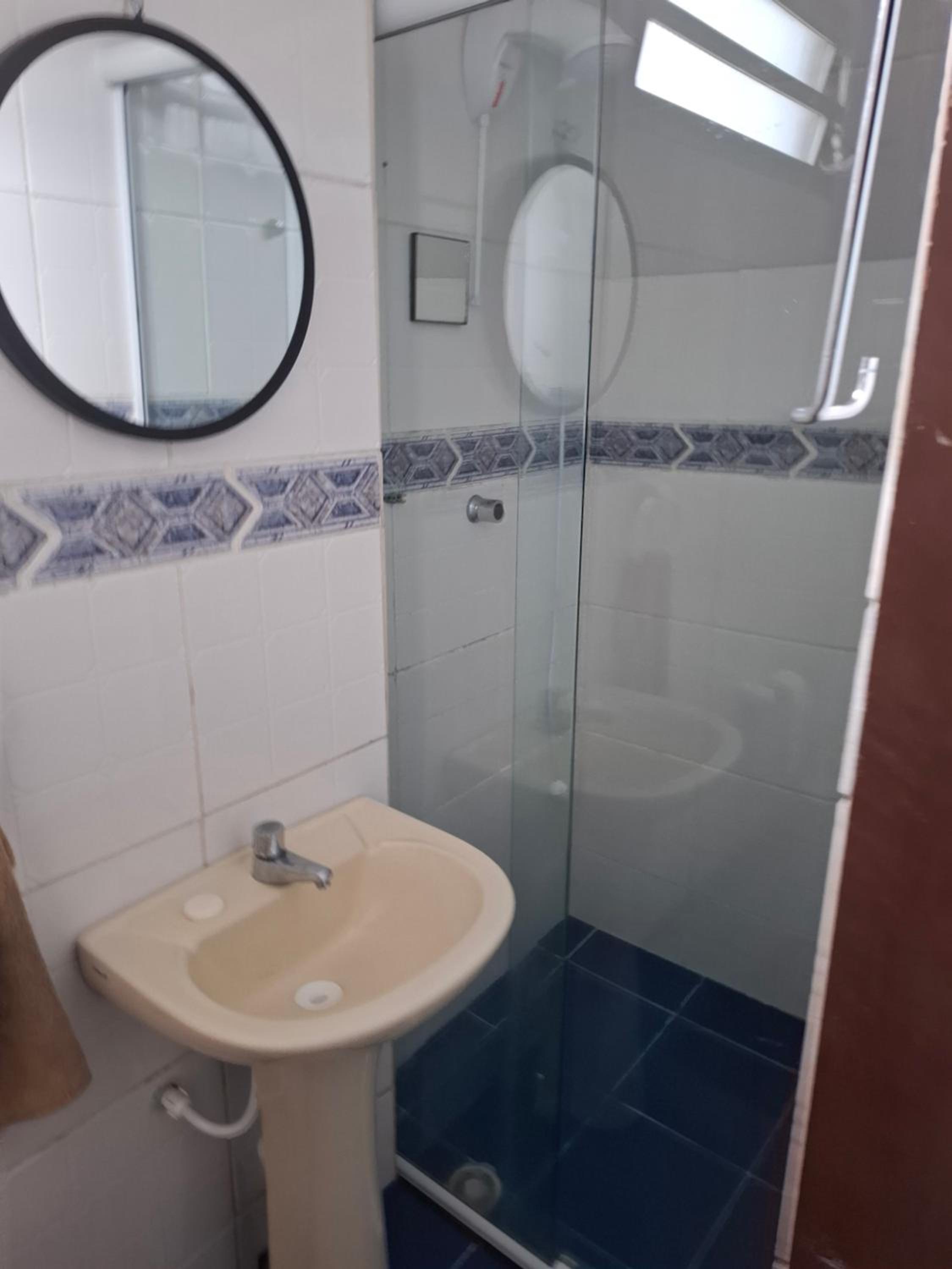 Small Double Room - Photo 17