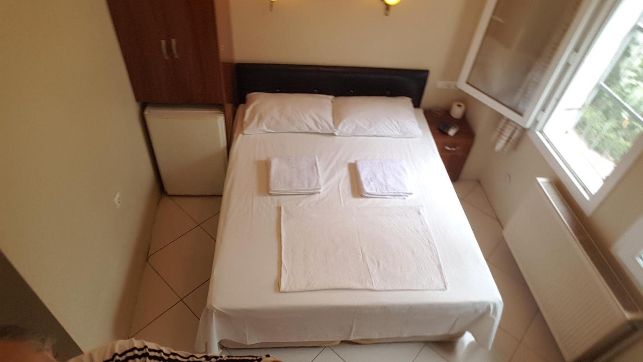 Large Double Room photo 2