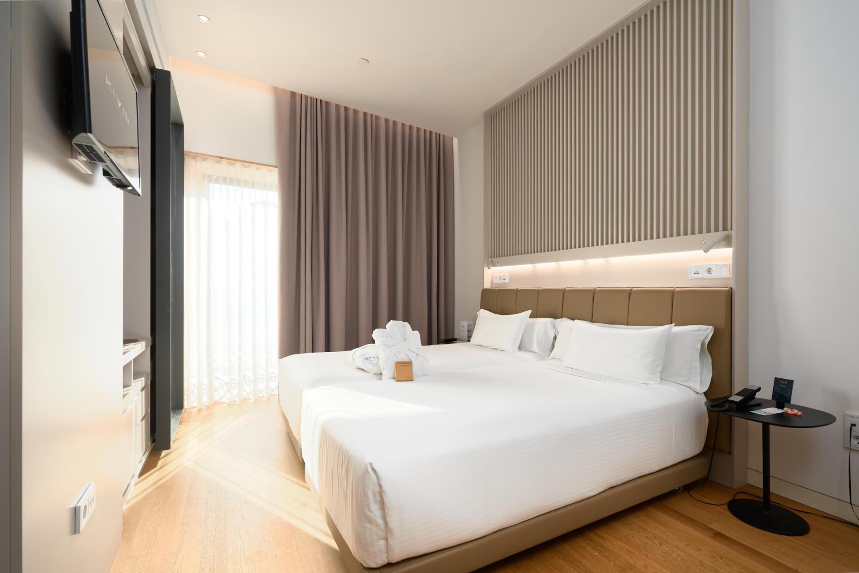 Deluxe Double or Twin Room - Photo 1