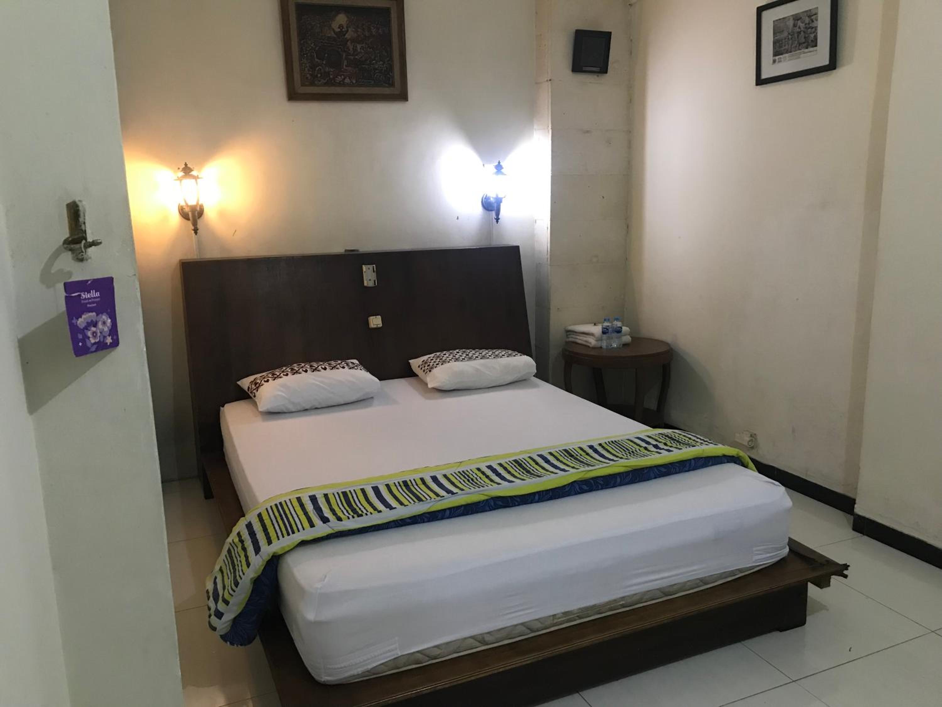 Budget Double Room - Photo 2