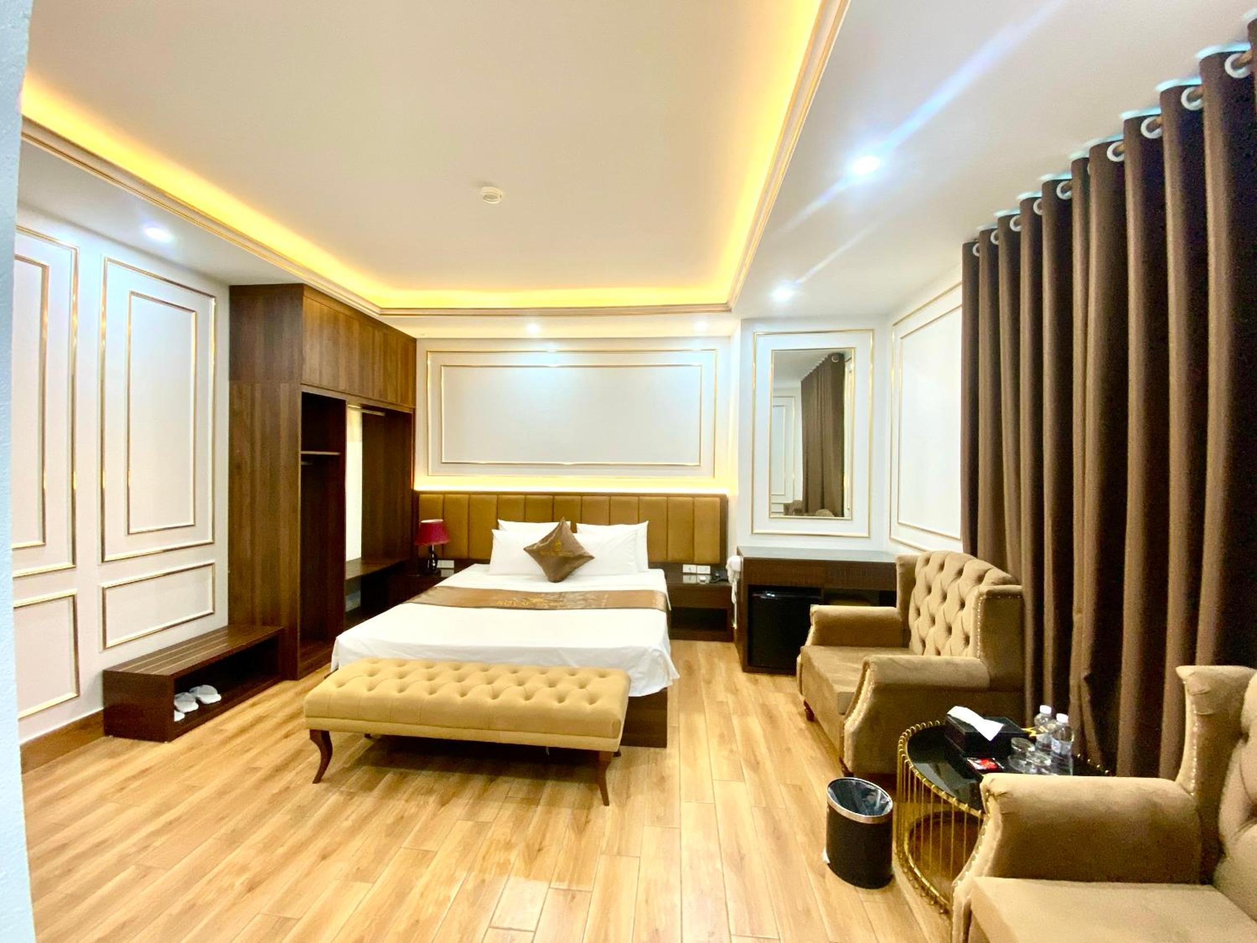 Superior Queen Room