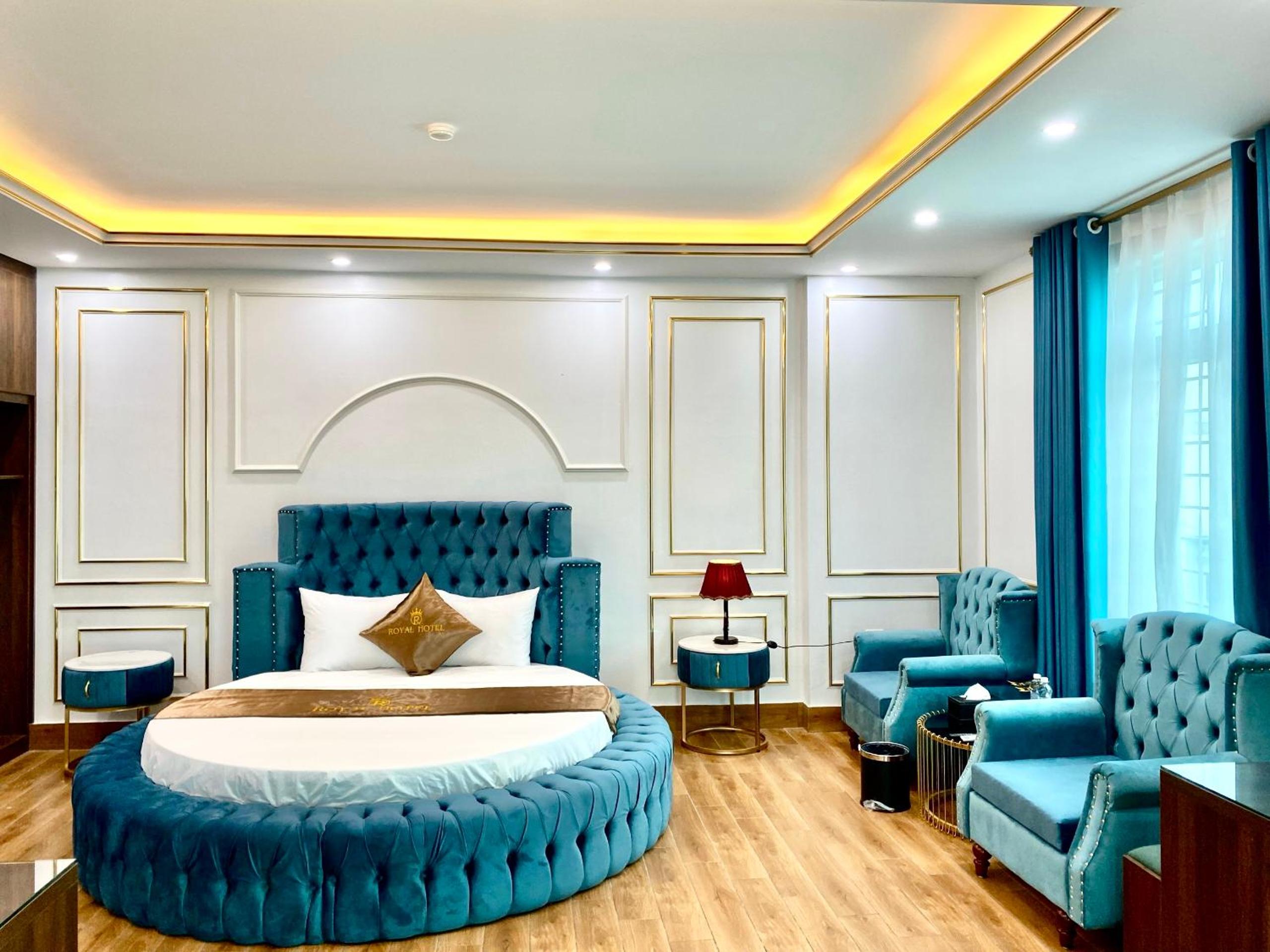 Superior King Room