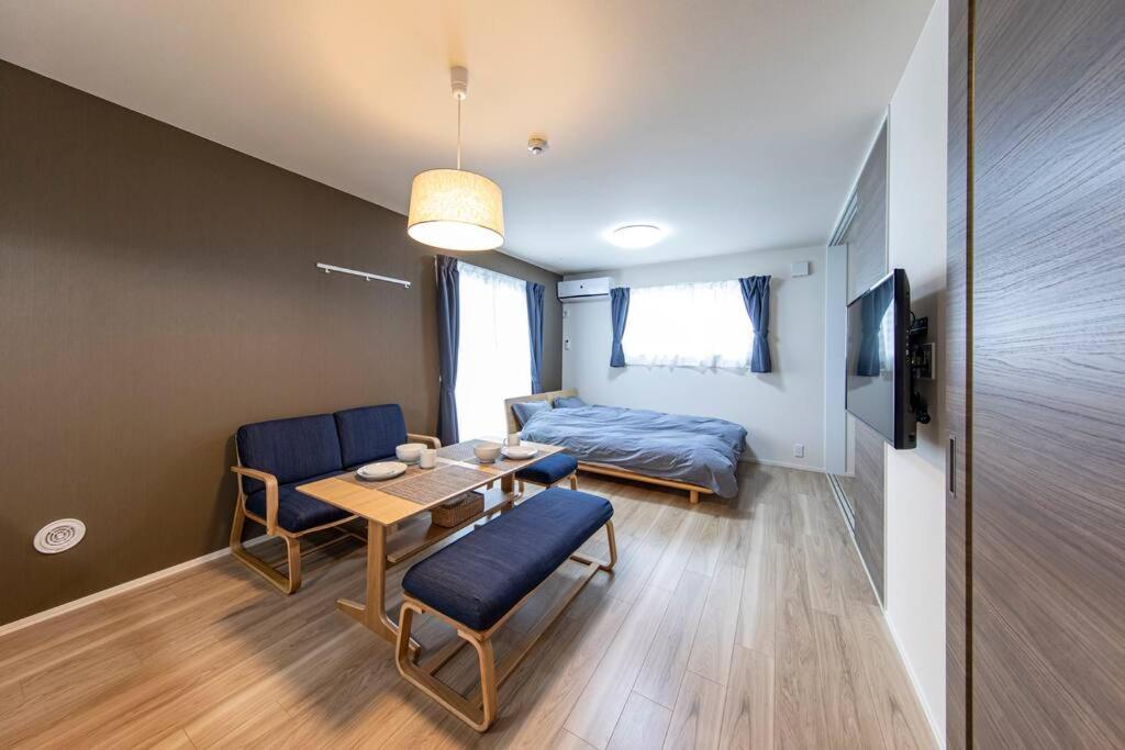 One-Bedroom Apartment - Photo 23