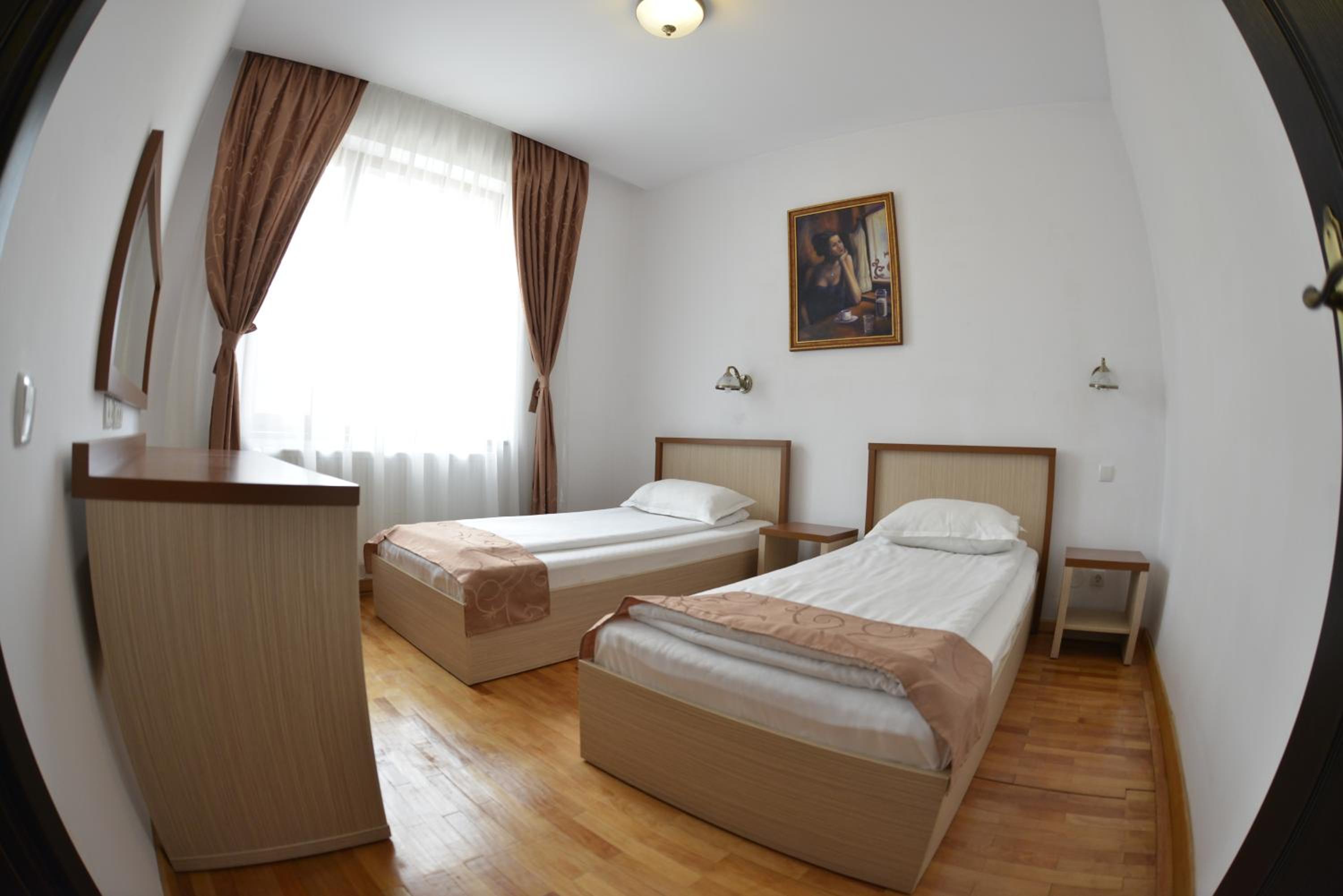 Double or Twin Room photo 2