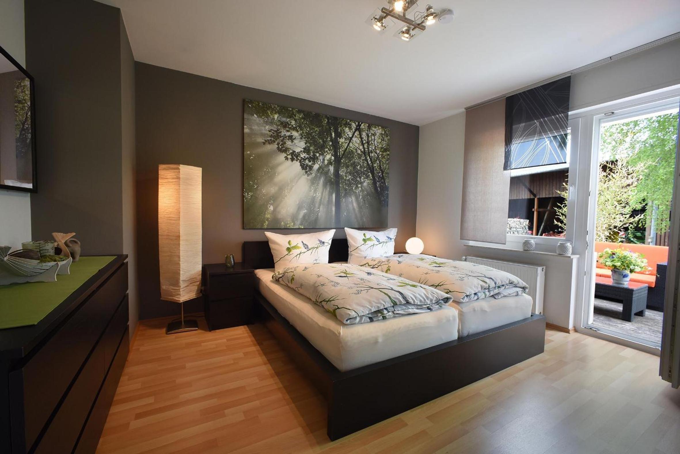One-Bedroom Apartment with Shower photo 2