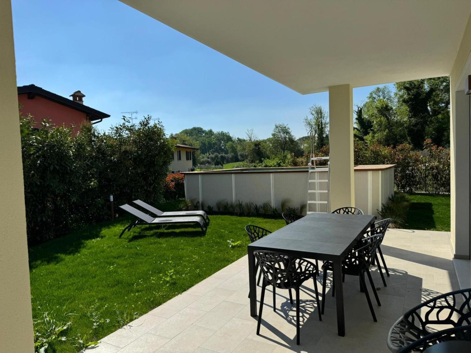 Villa photo 3