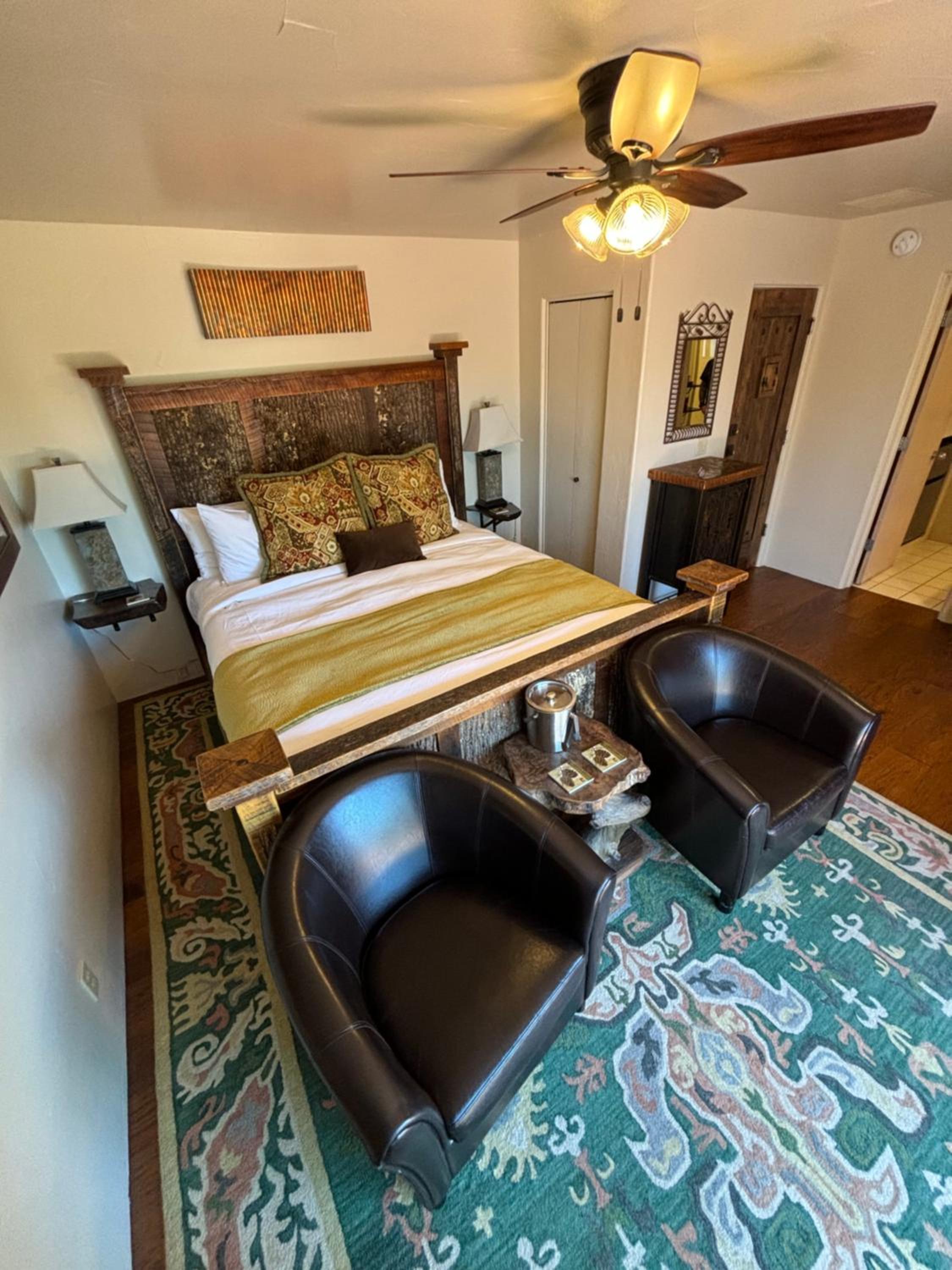 Arizona Pines - Double Room - Photo 6