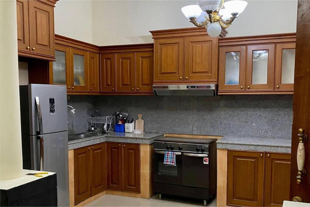 Four-Bedroom House photo 3