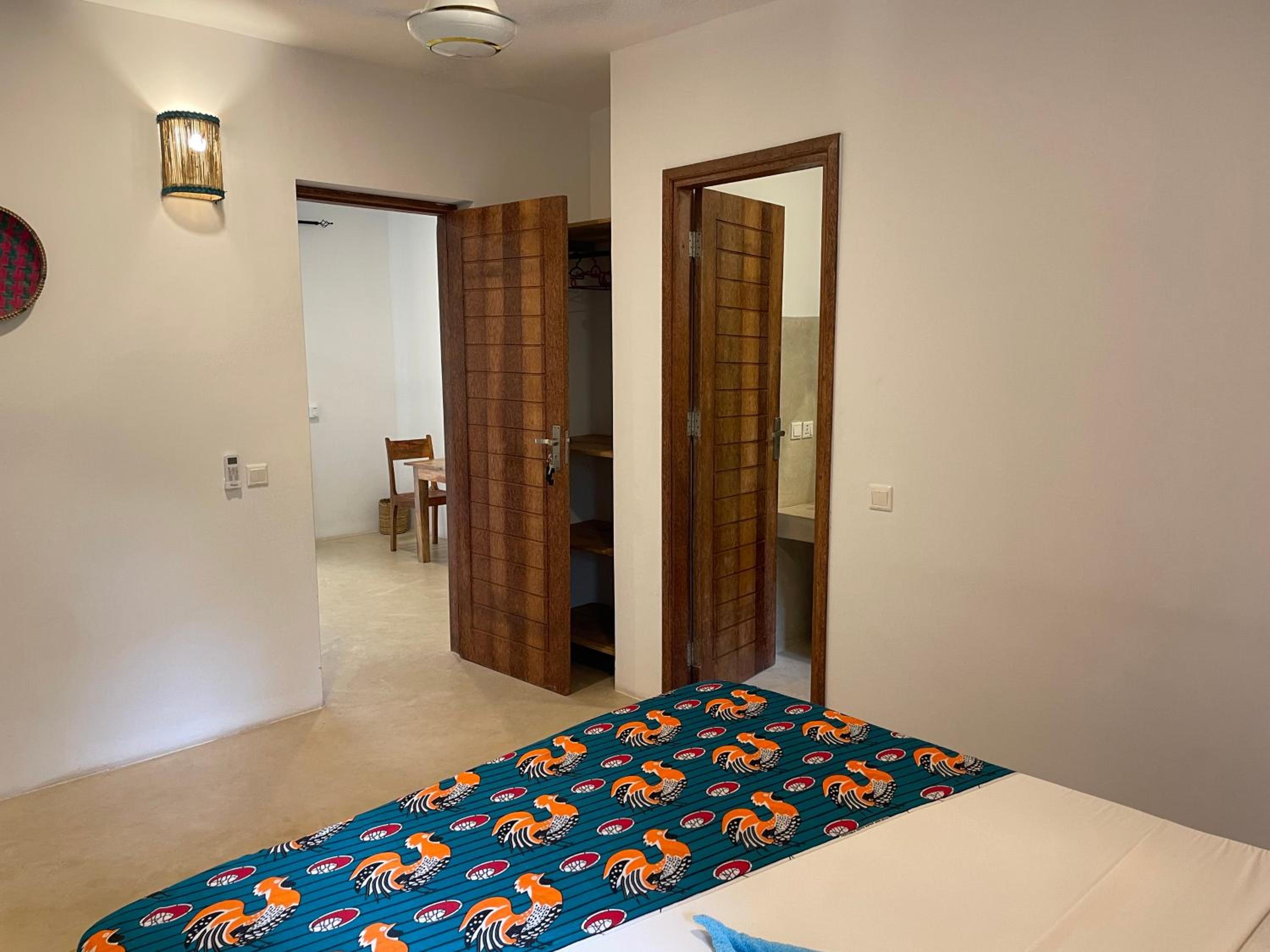Deluxe King Suite - Photo 81