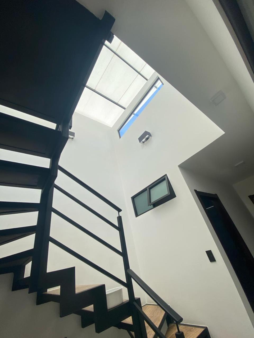 Four-Bedroom House photo 3