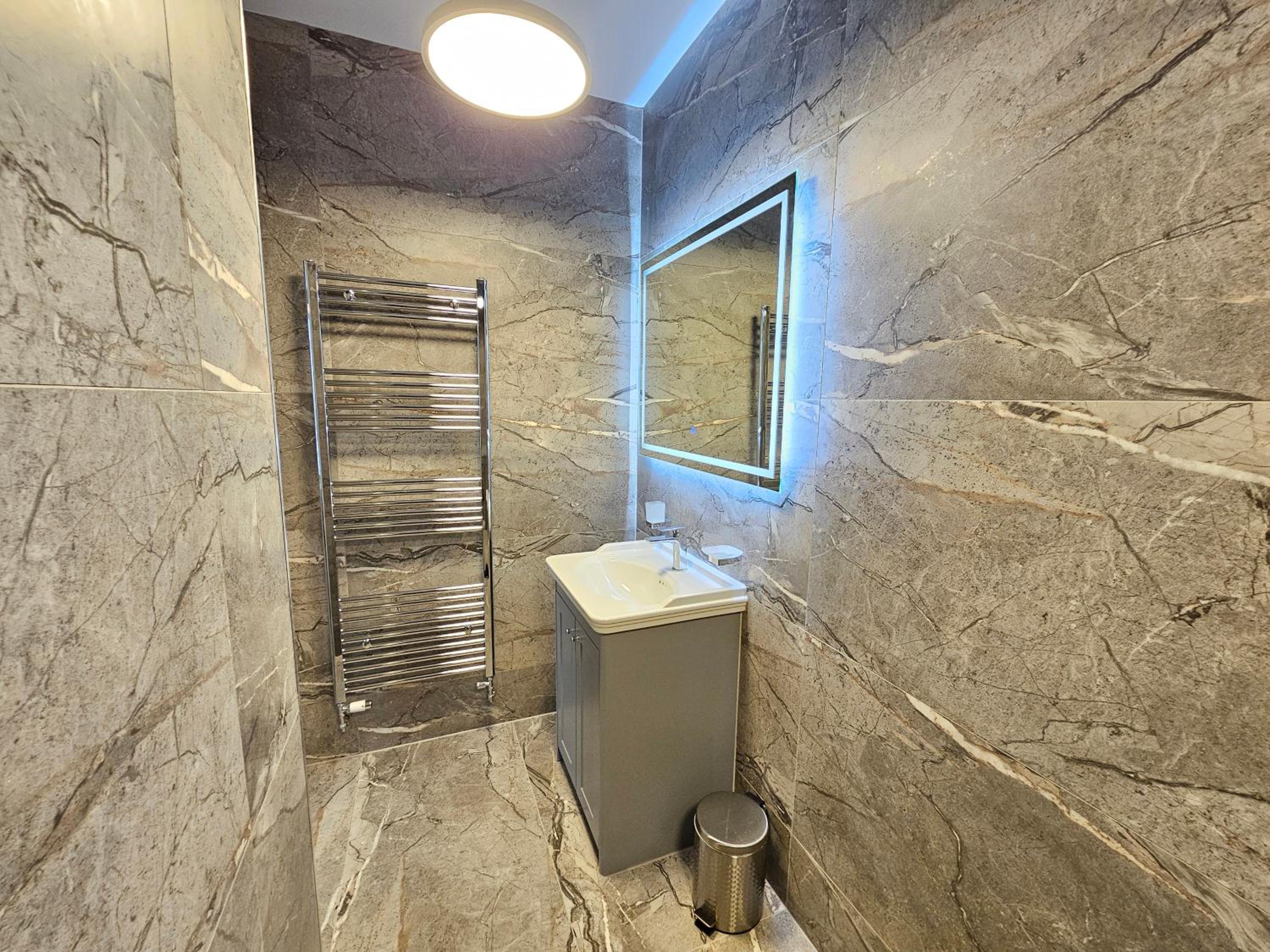 Apartment - Ground Floor photo 2