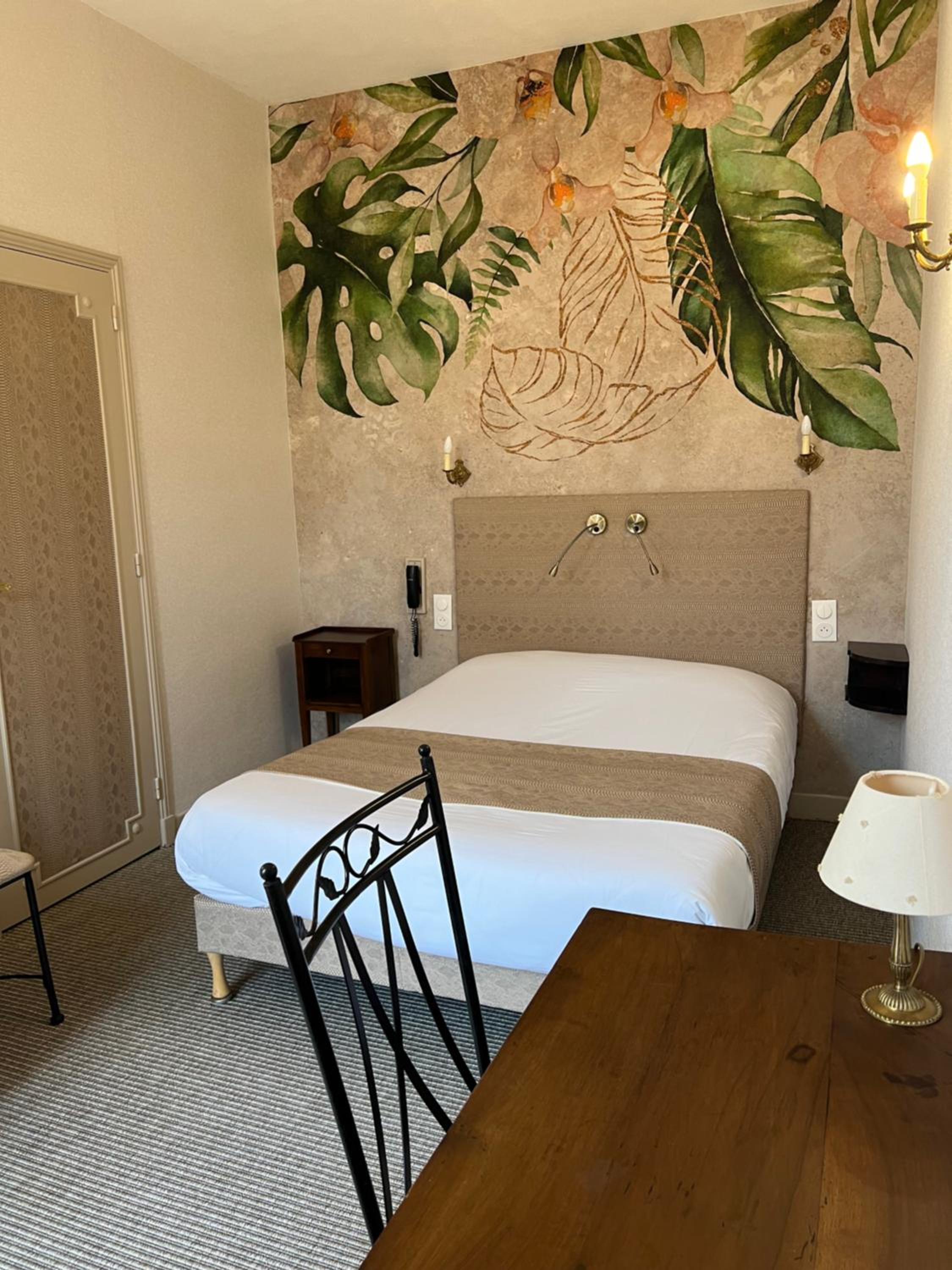 Standard Double Room photo 2