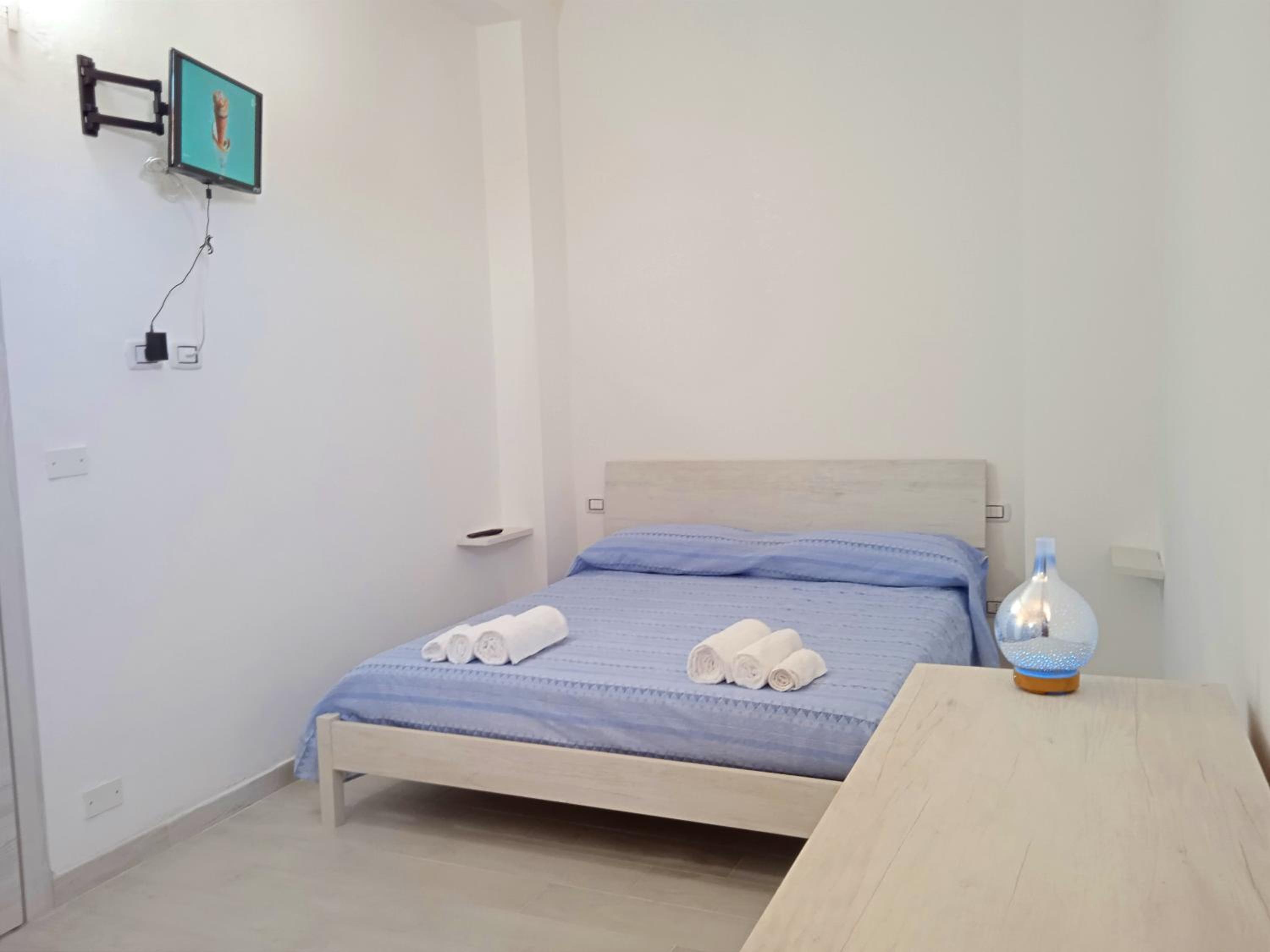 Large Double Room photo 1