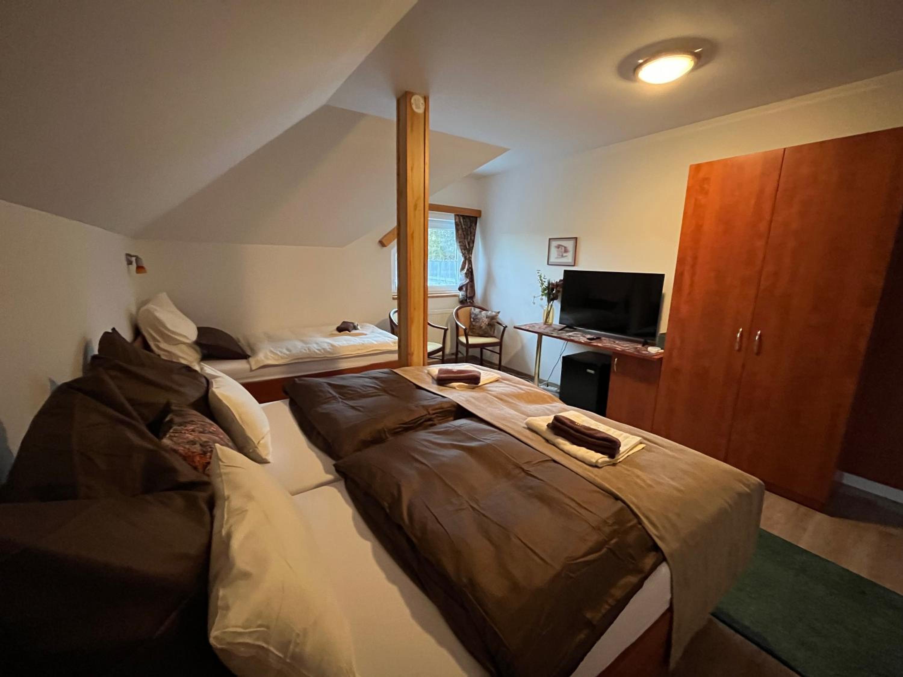Deluxe Double or Twin Room - Photo 1