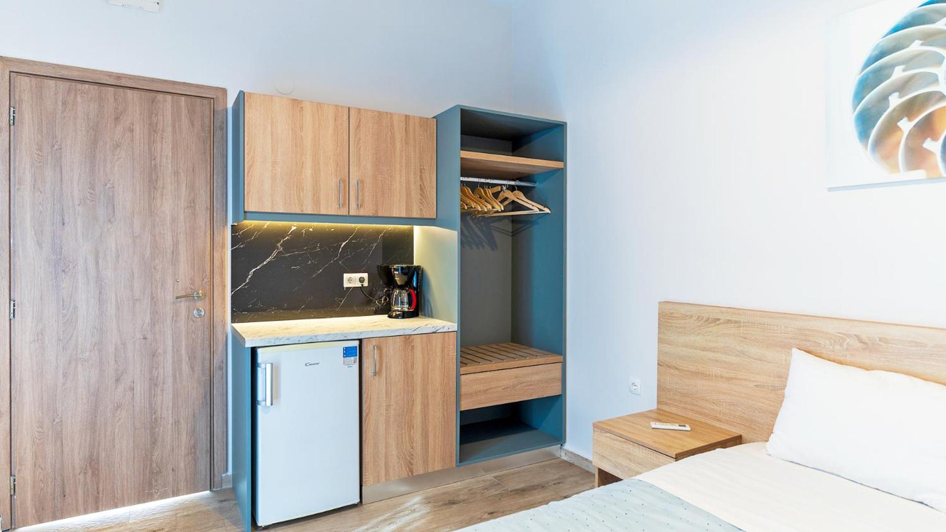 Deluxe Twin Room with Sea View - Photo 2
