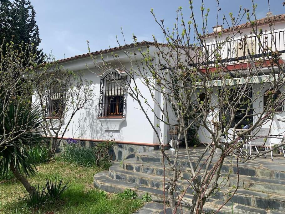 Two-Bedroom House photo 3