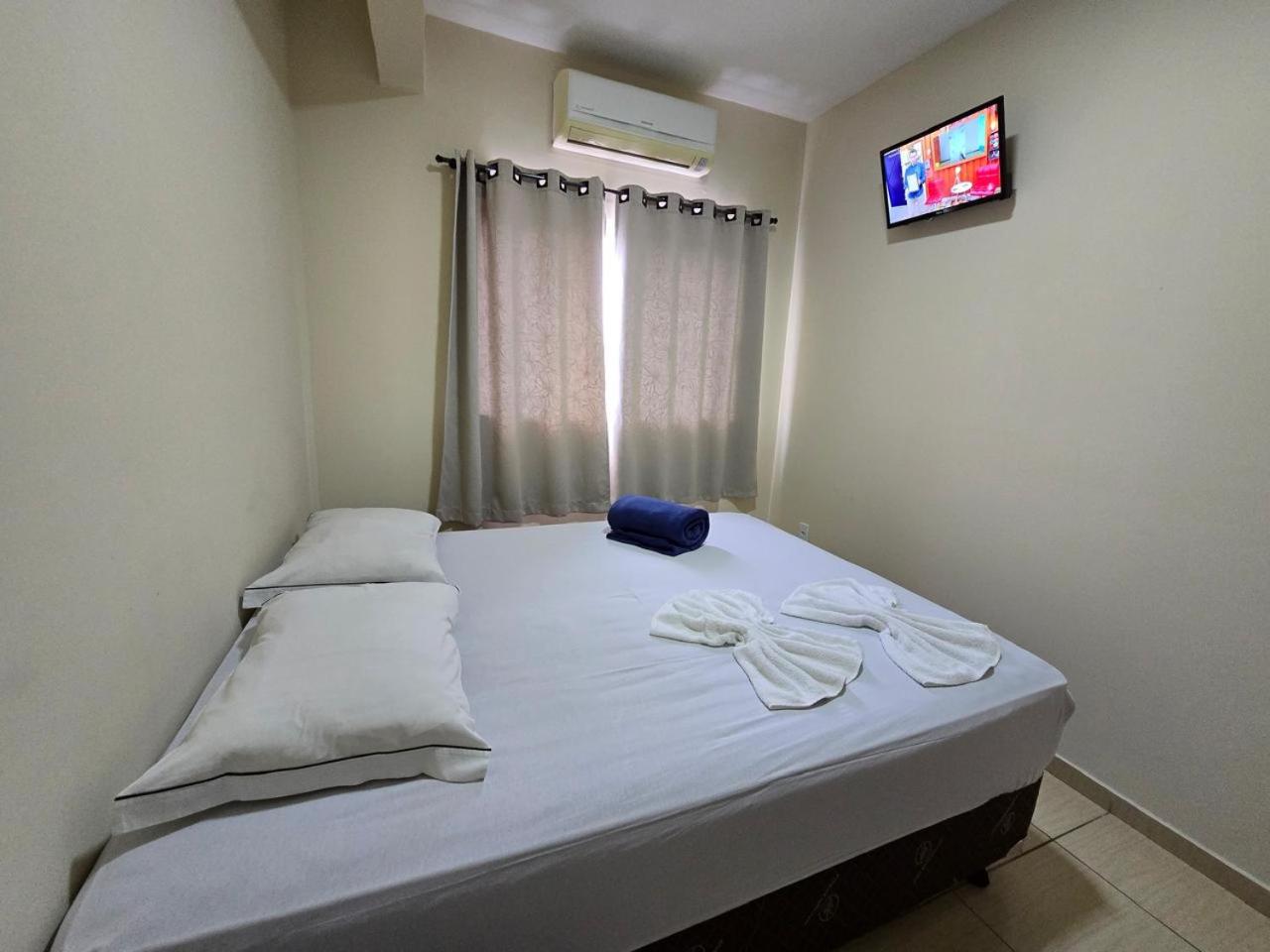 Double or Twin Room - Photo 3