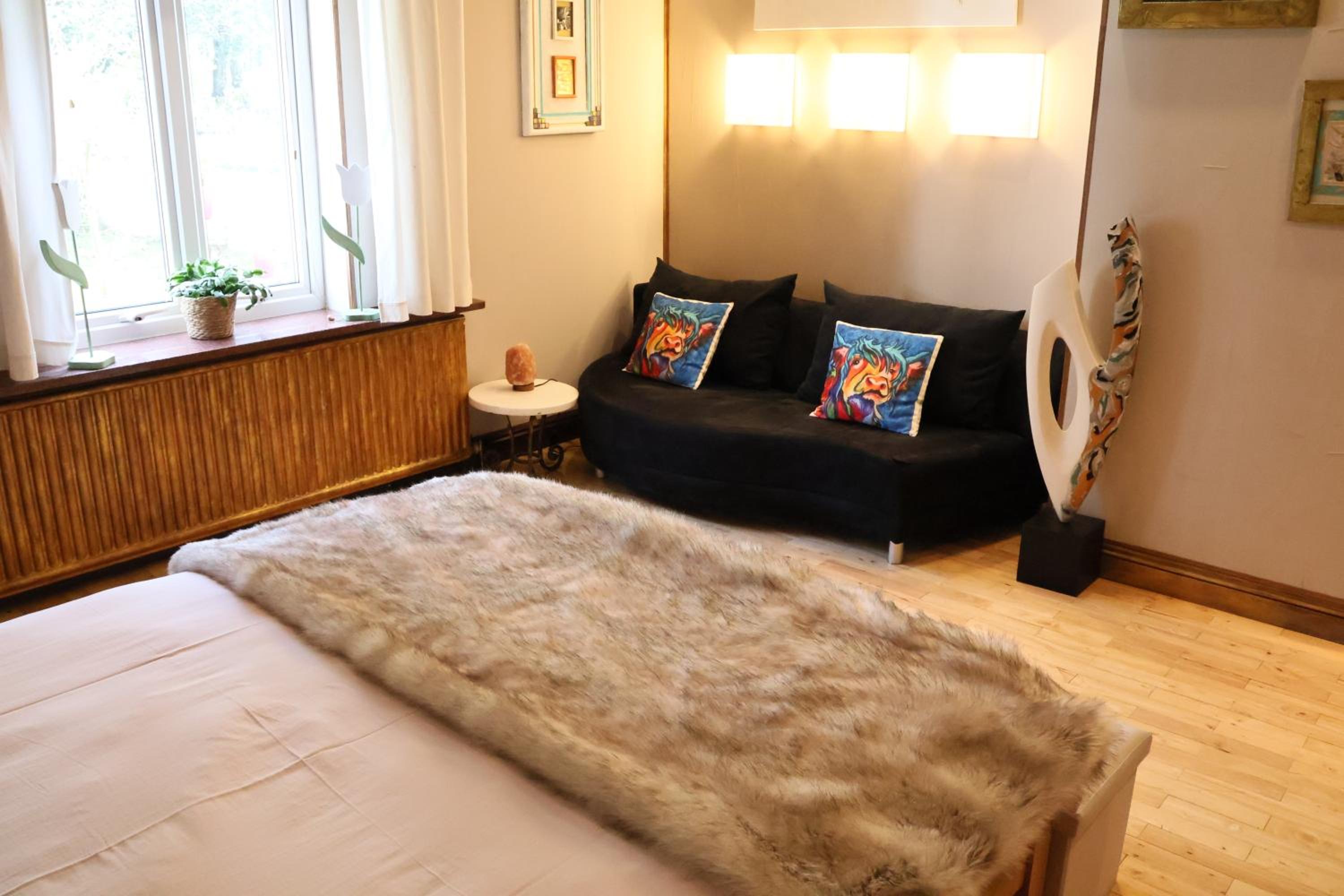One-Bedroom Apartment - Photo 54