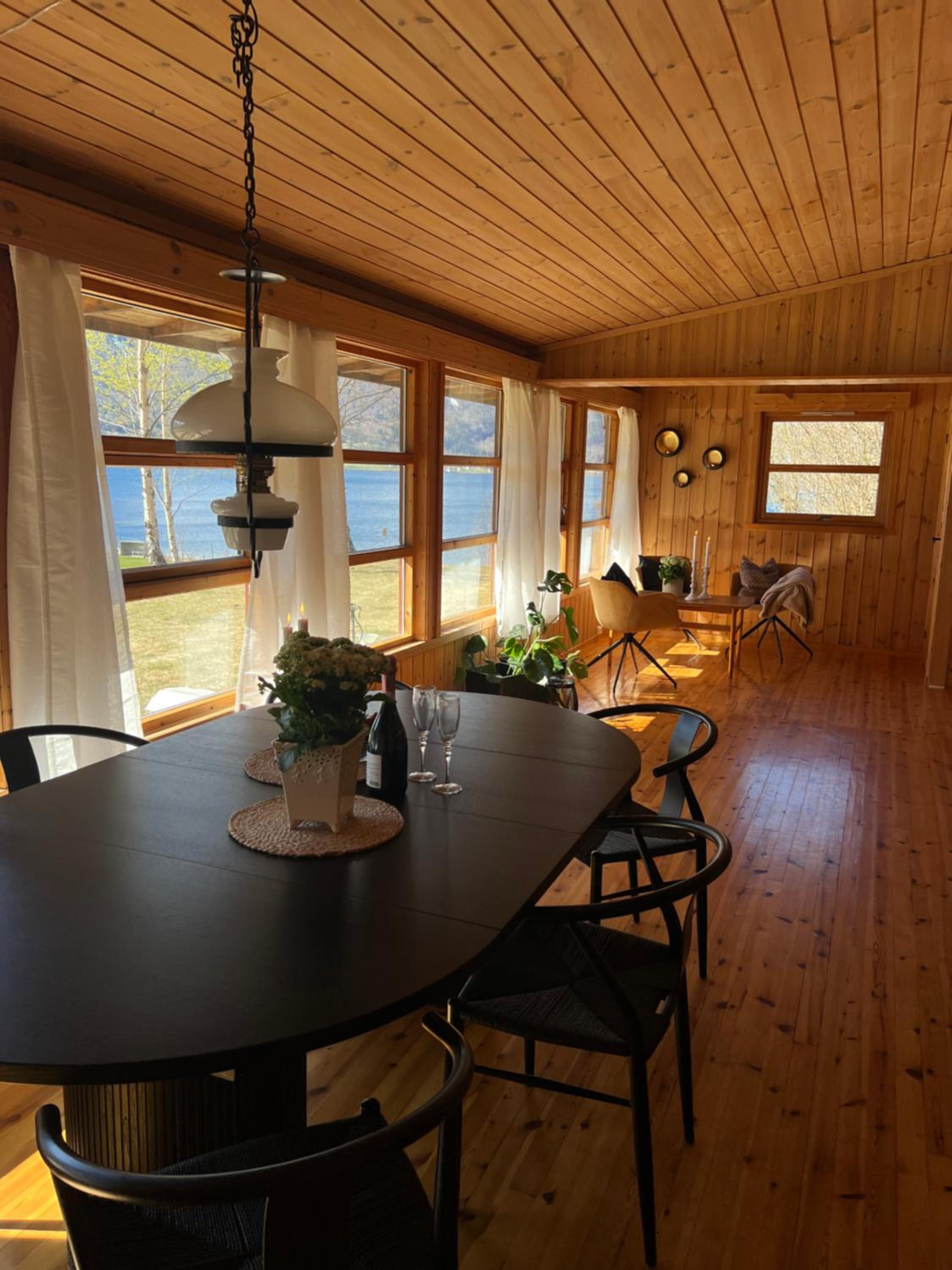 Panorama Superior Three-Bedroom House - Photo 6