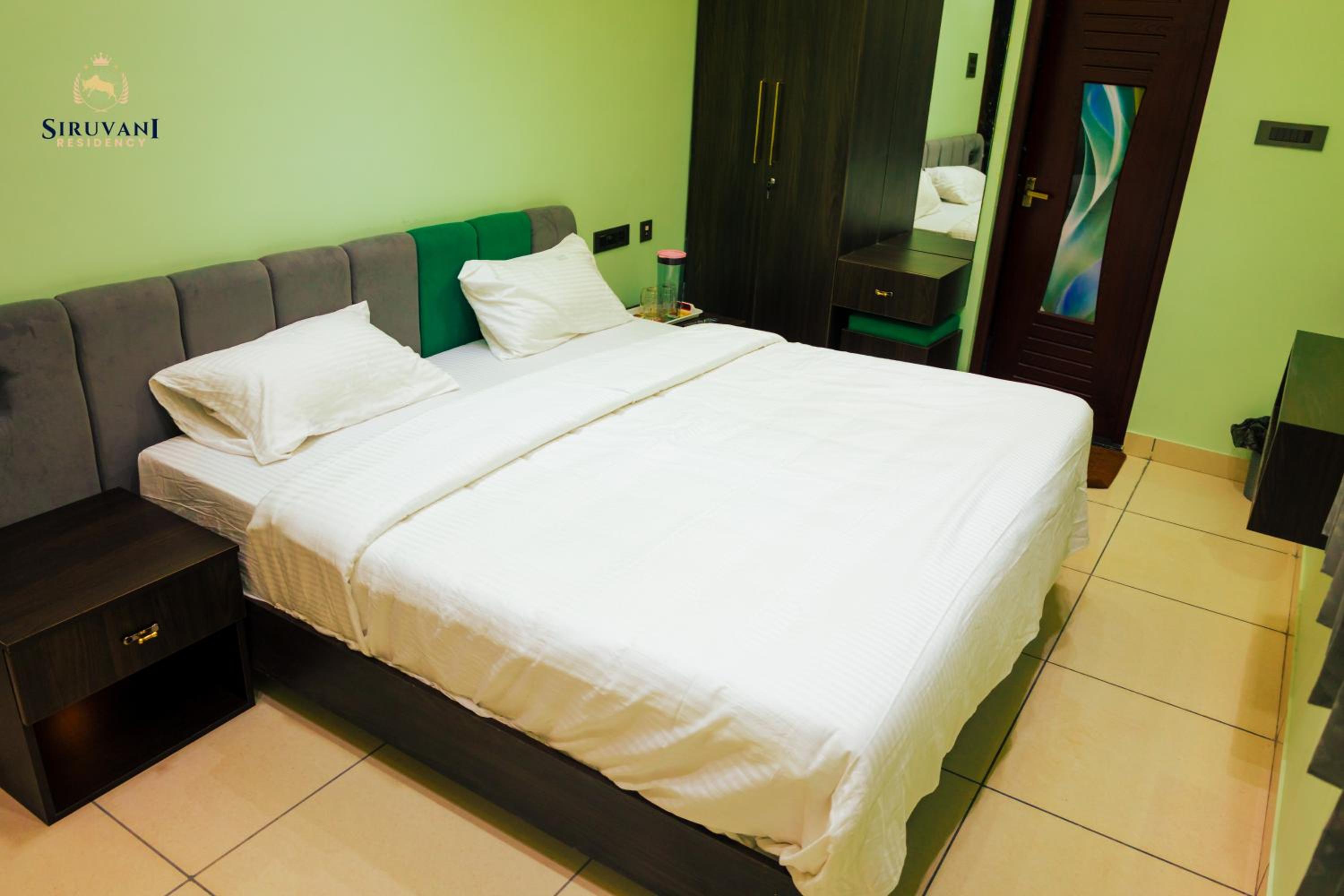 Standard Double Room - Photo 5