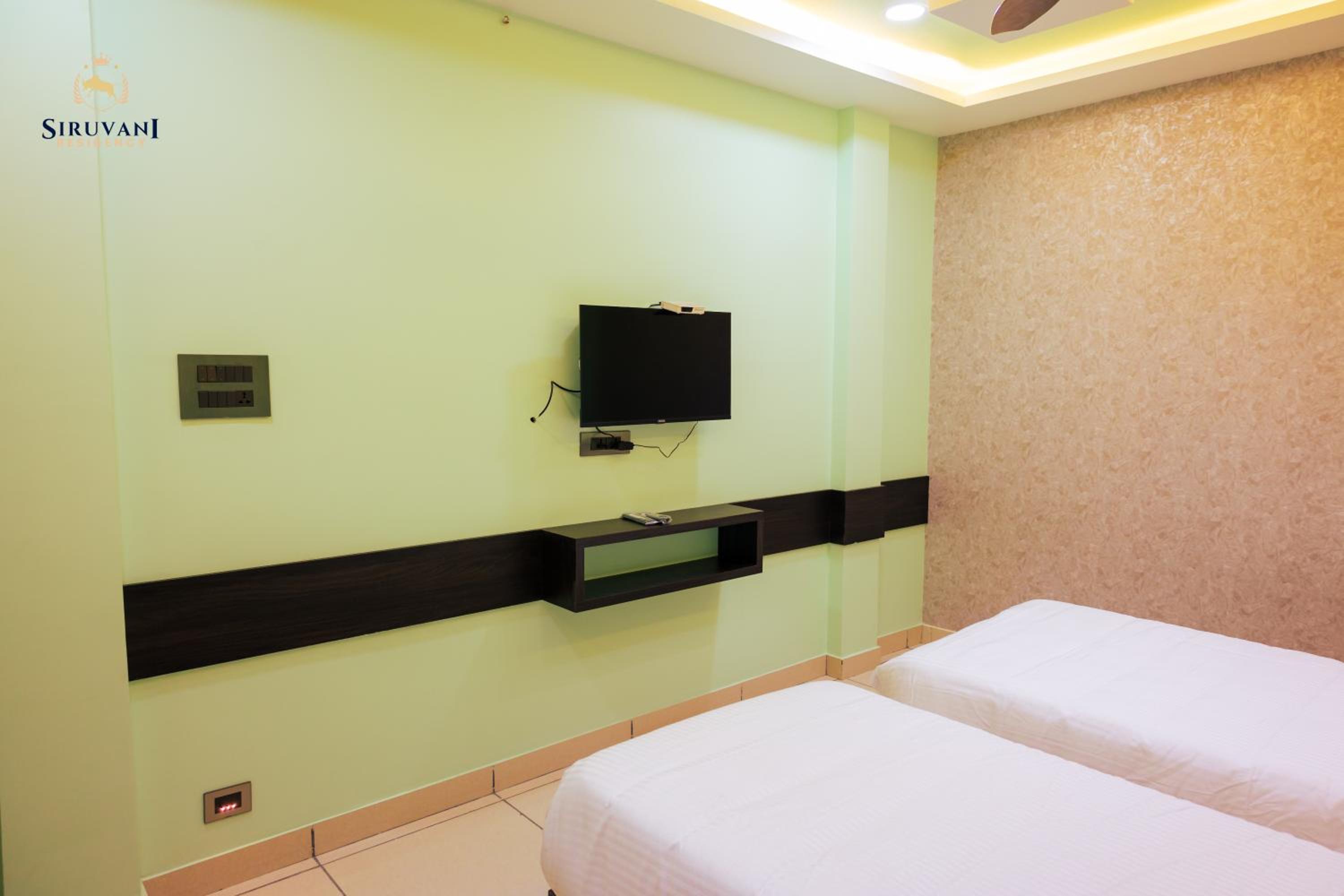 Deluxe Double or Twin Room - Photo 4