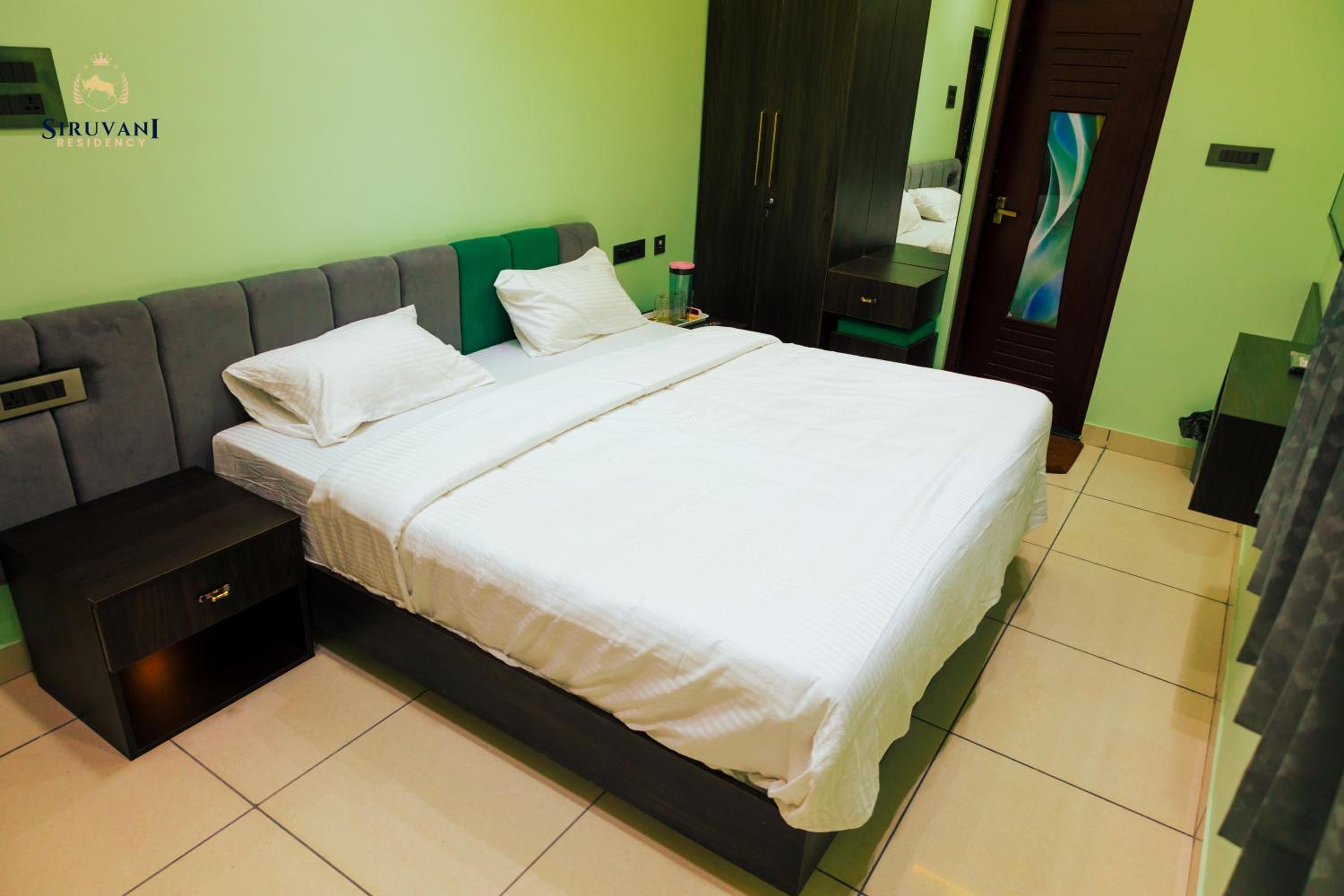 Deluxe Double Room - Photo 2