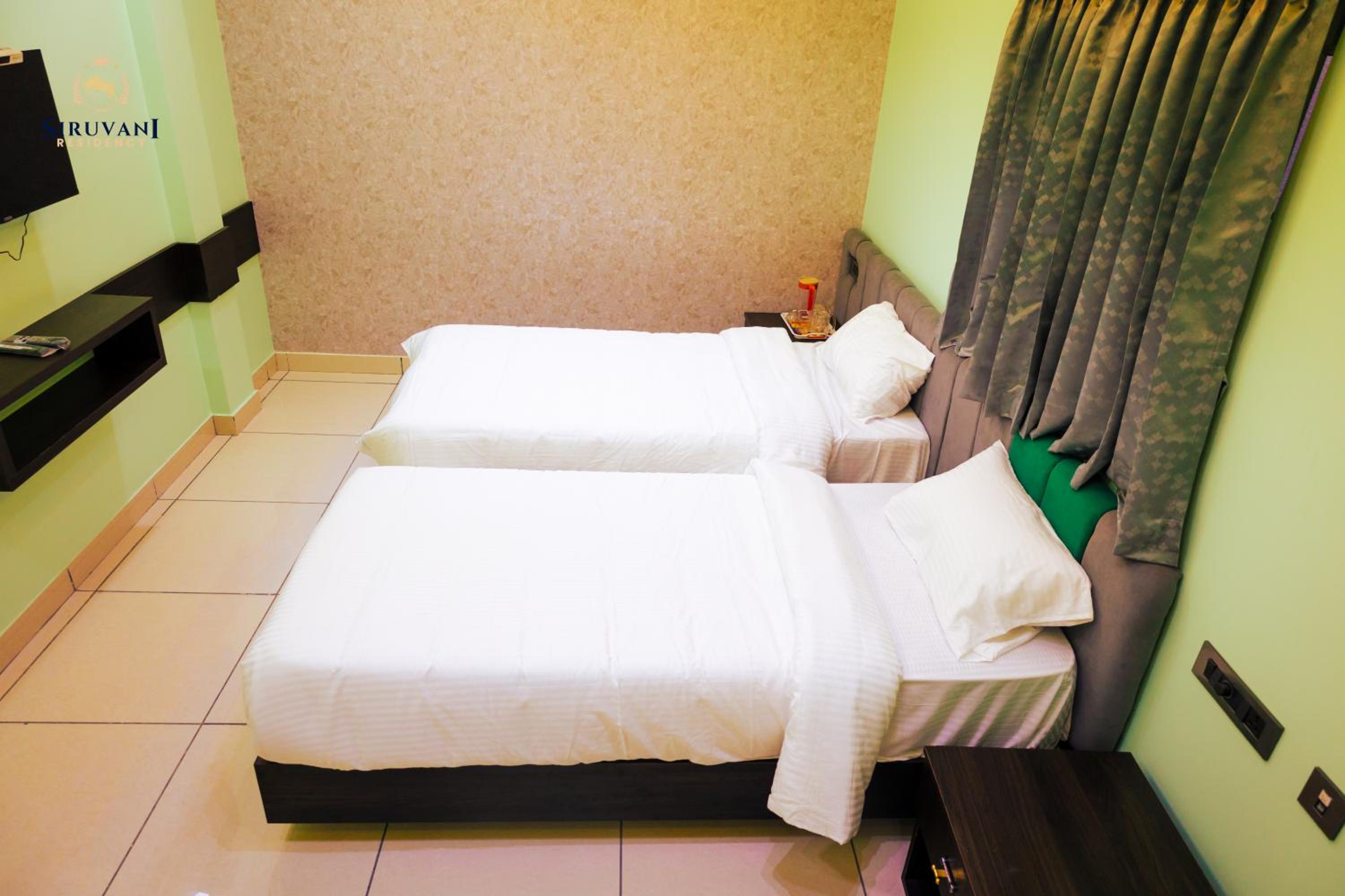 Deluxe Double or Twin Room - Photo 5