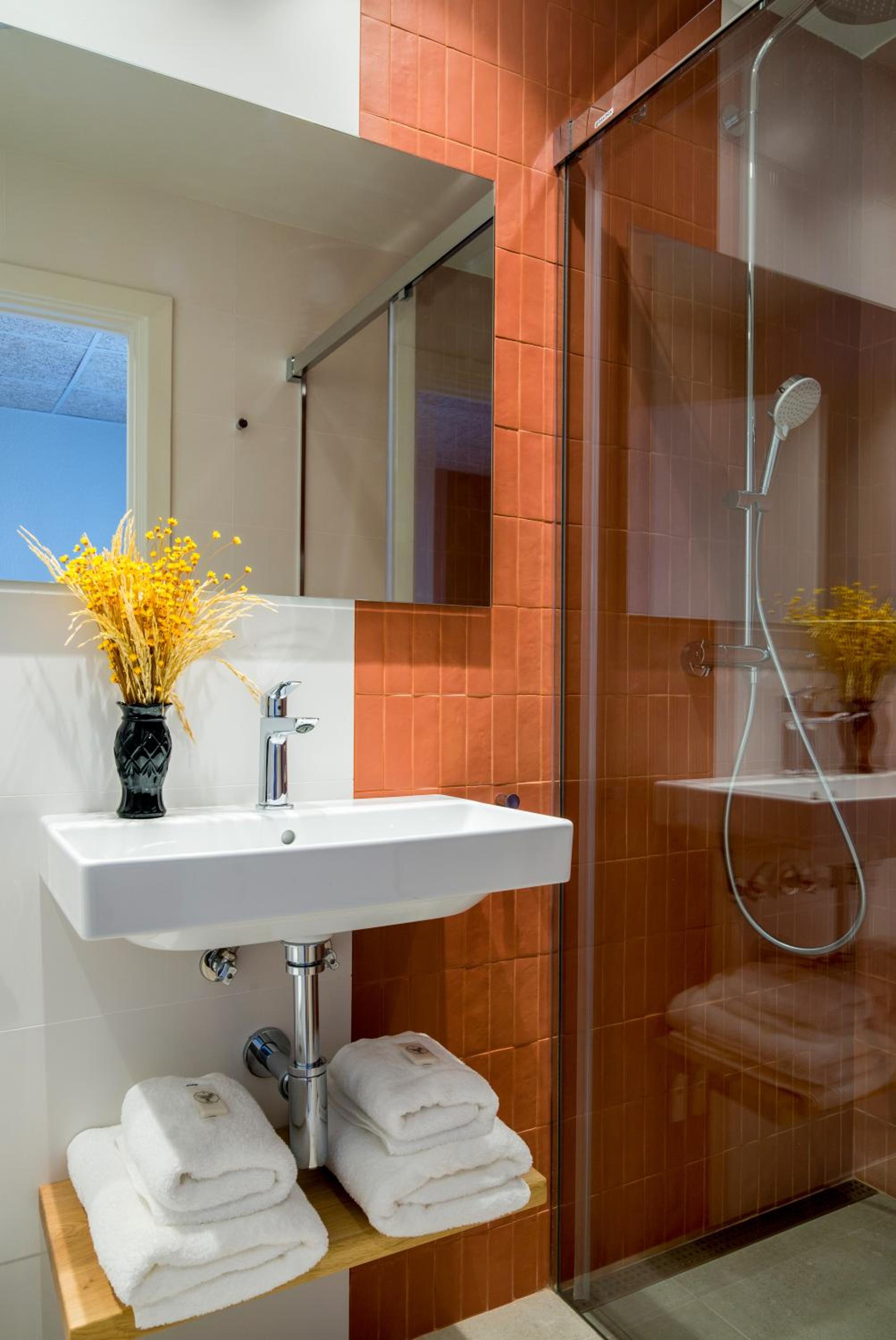 Superior Triple Room photo 3
