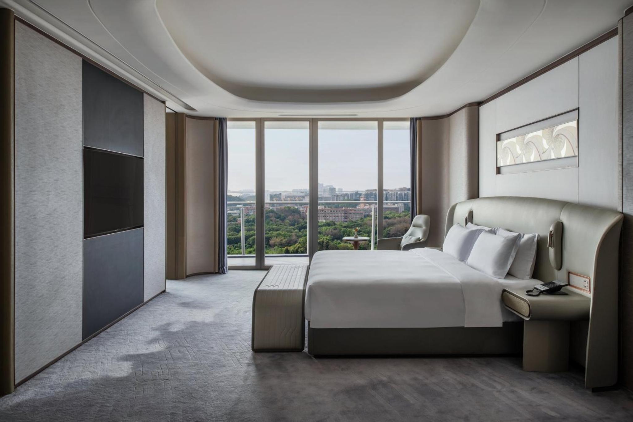 Premium King Room - Lounge Access photo 3