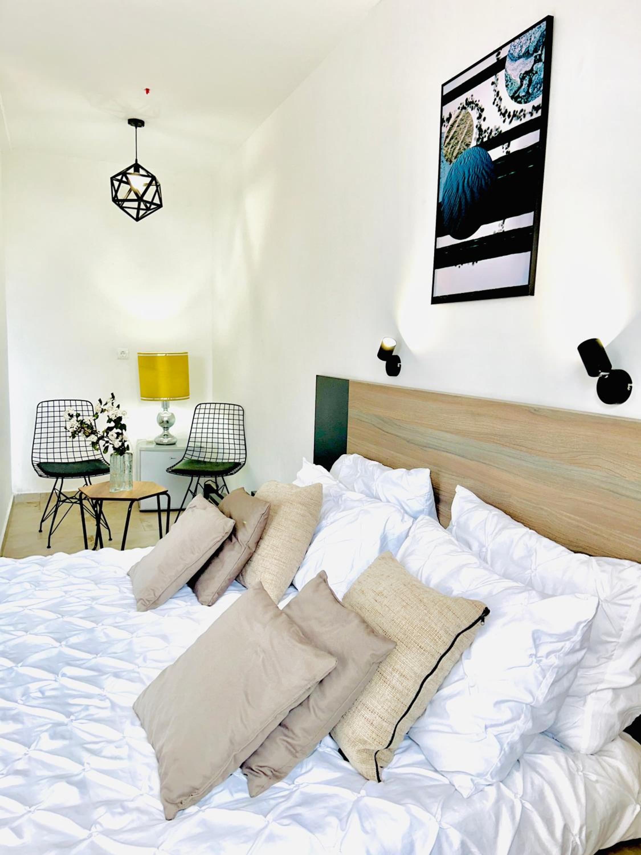Double Room - Photo 16