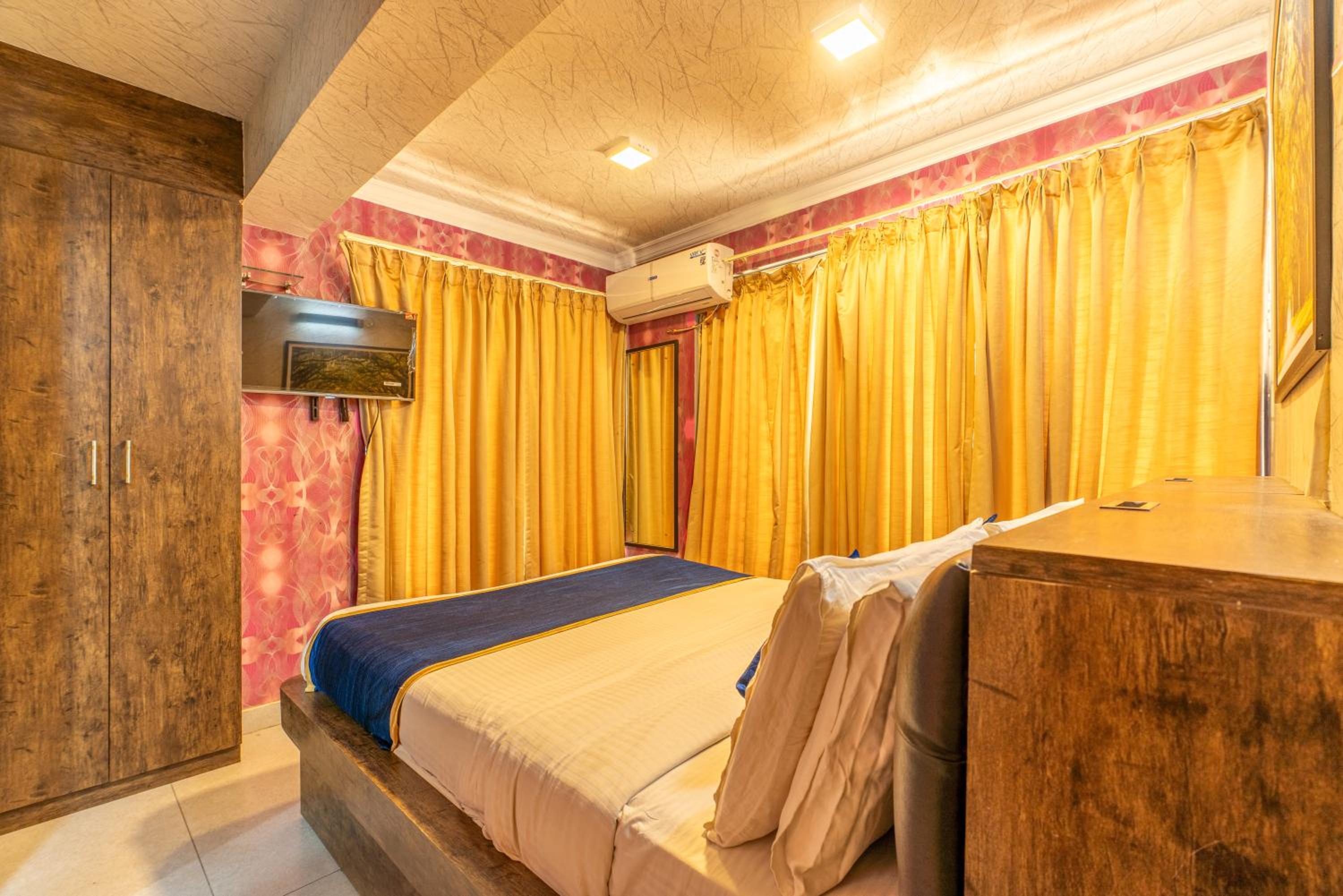 Superior Queen Room