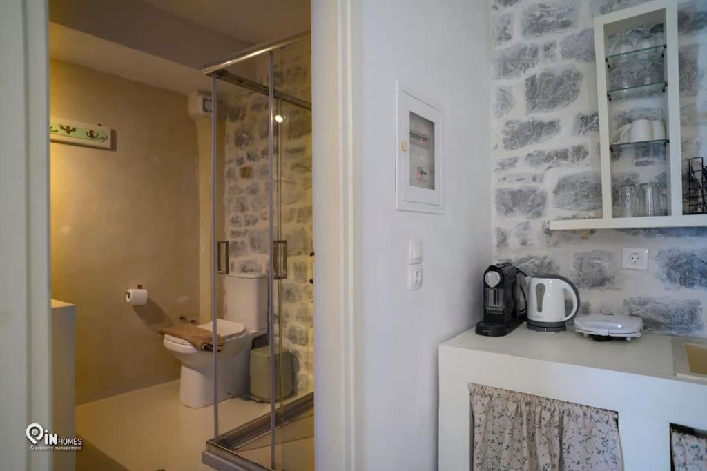 One-Bedroom House photo 2
