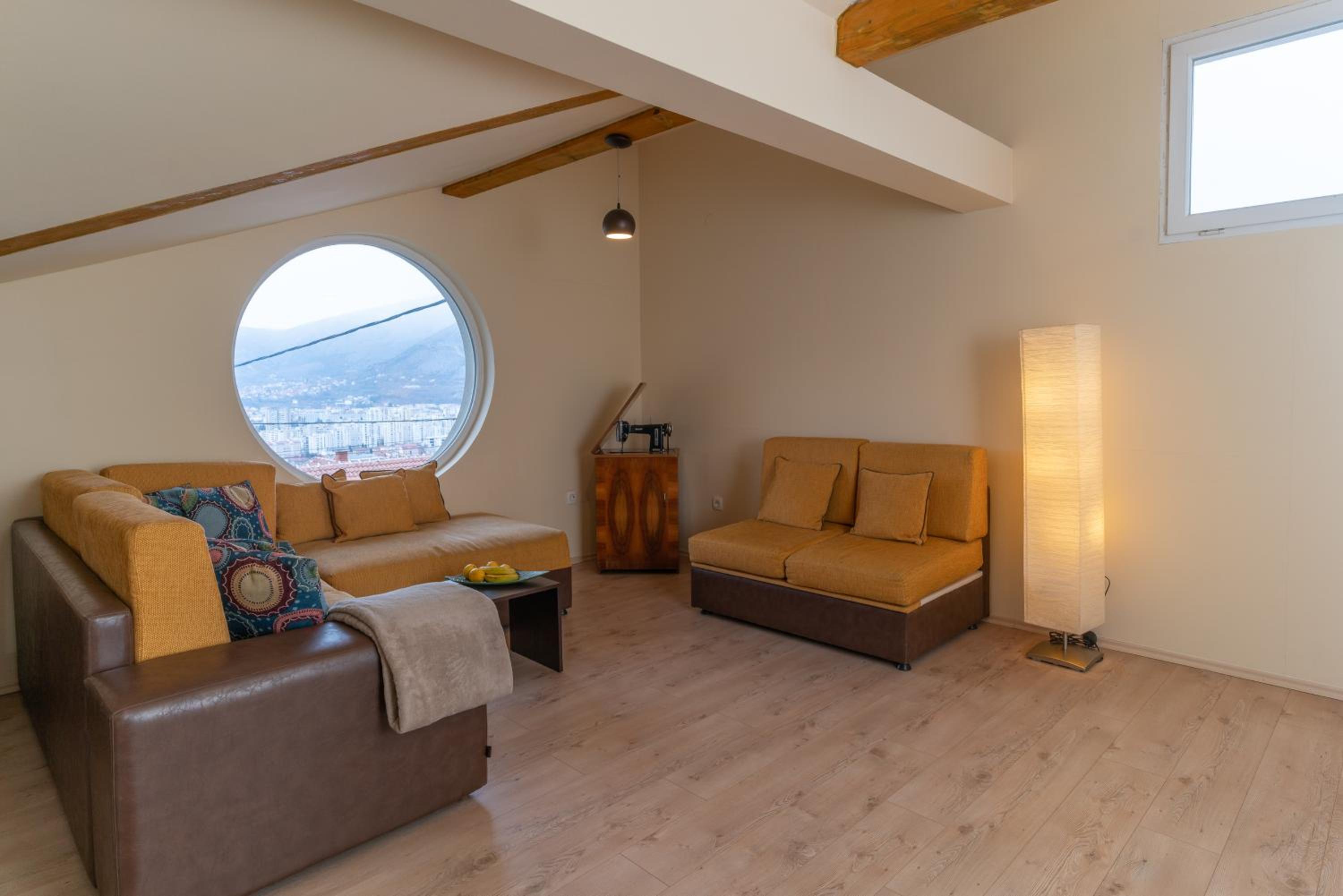 Apartment with Balcony - Photo 10