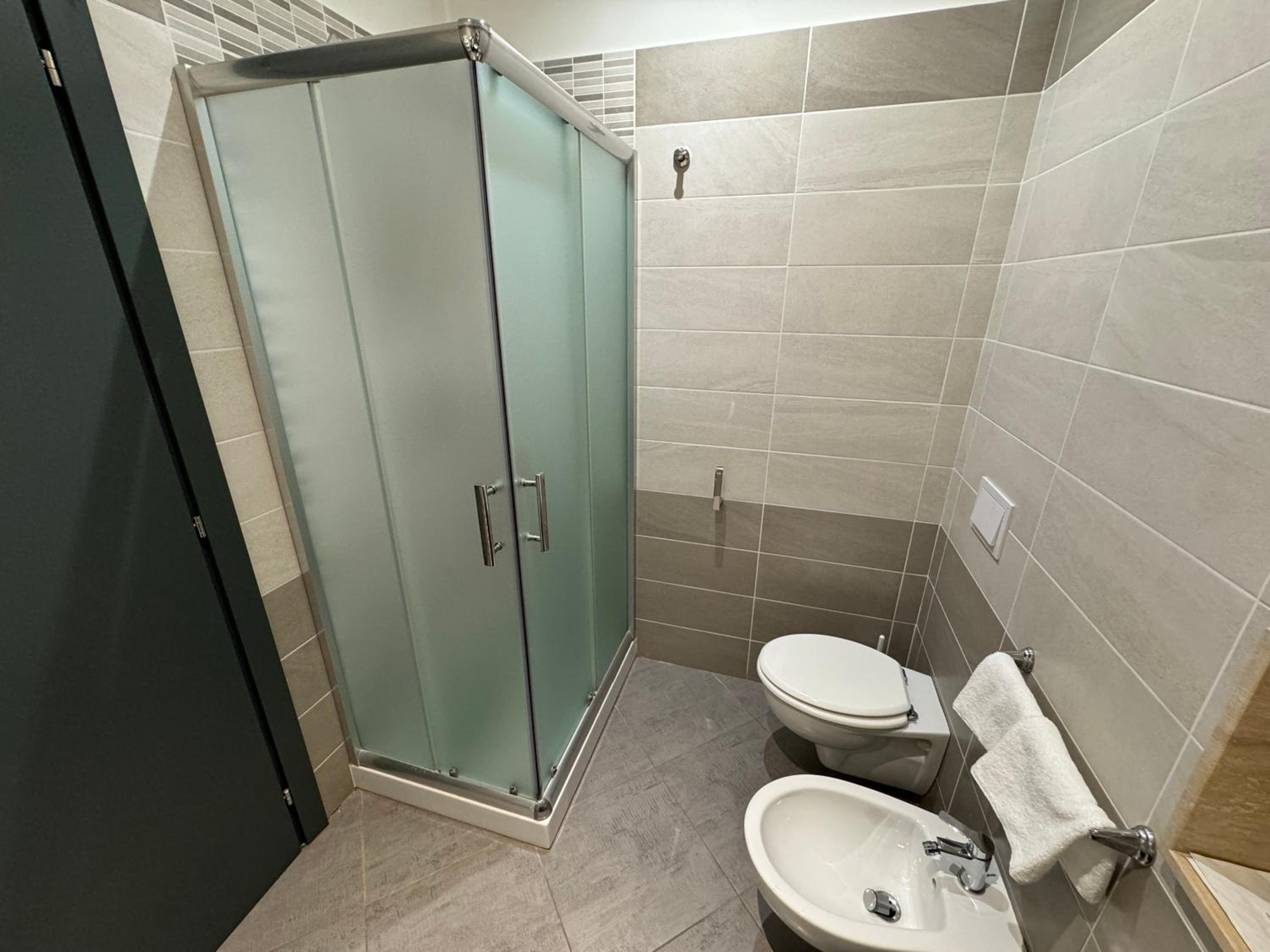 Superior Quadruple Room - Photo 6
