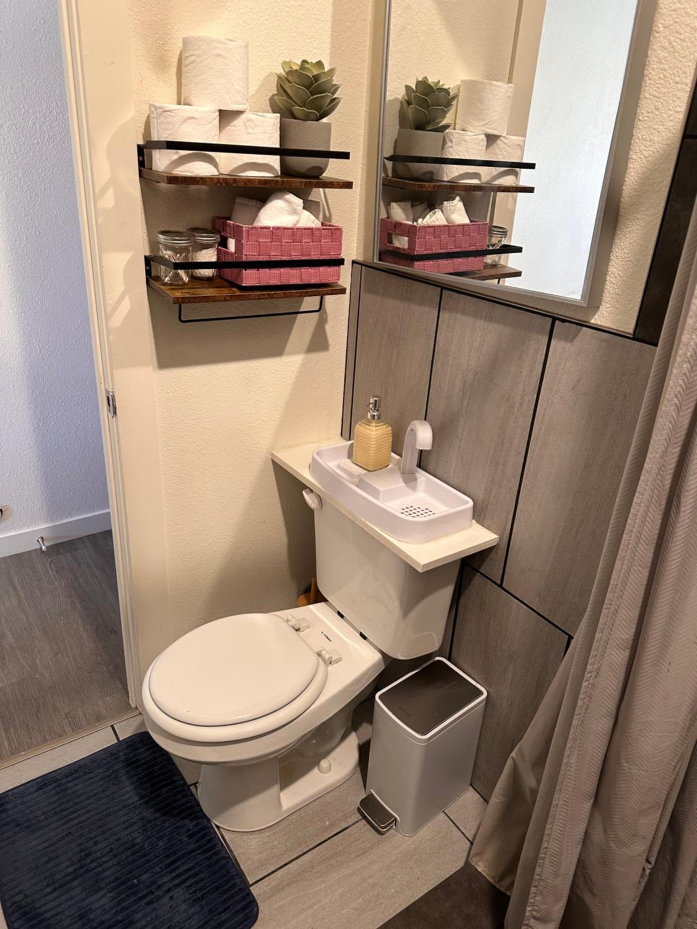 Queen Room photo 3