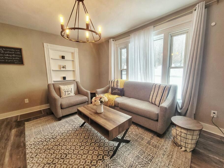 Four-Bedroom House photo 1